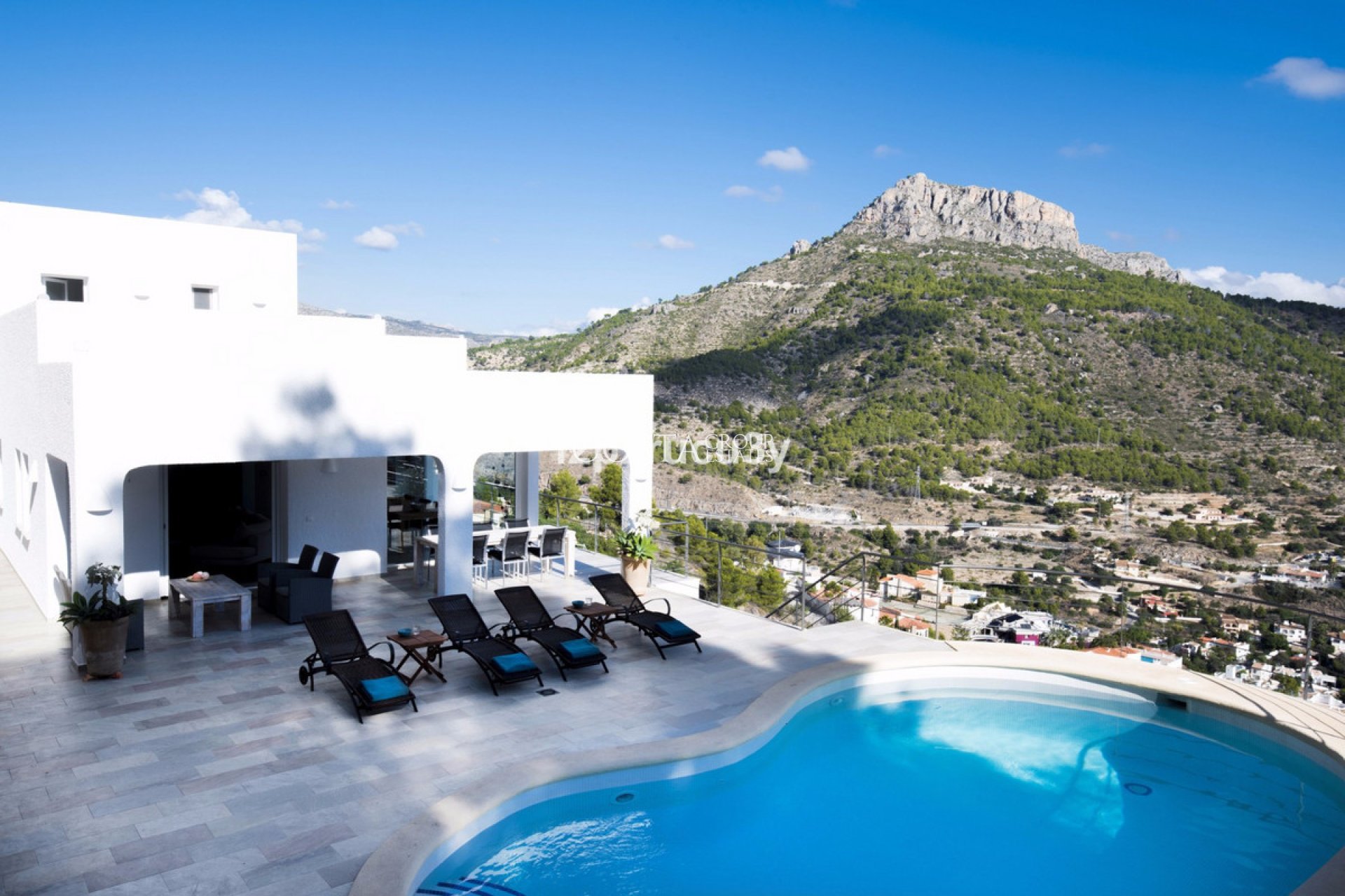 Odsprzedaż - Willa -
Calpe - Calpe Centro