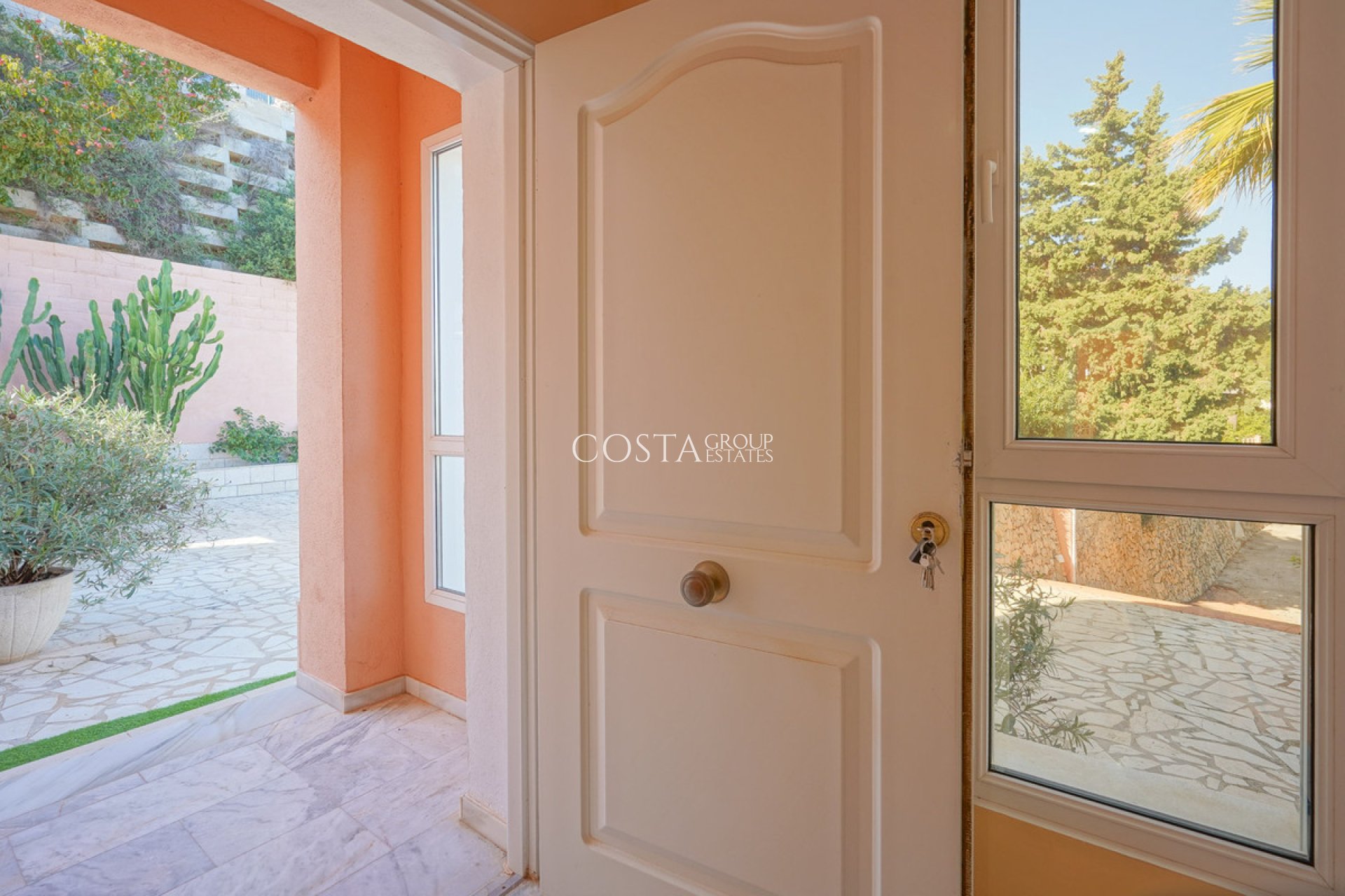 Odsprzedaż - Willa -
Calpe - Calpe Centro