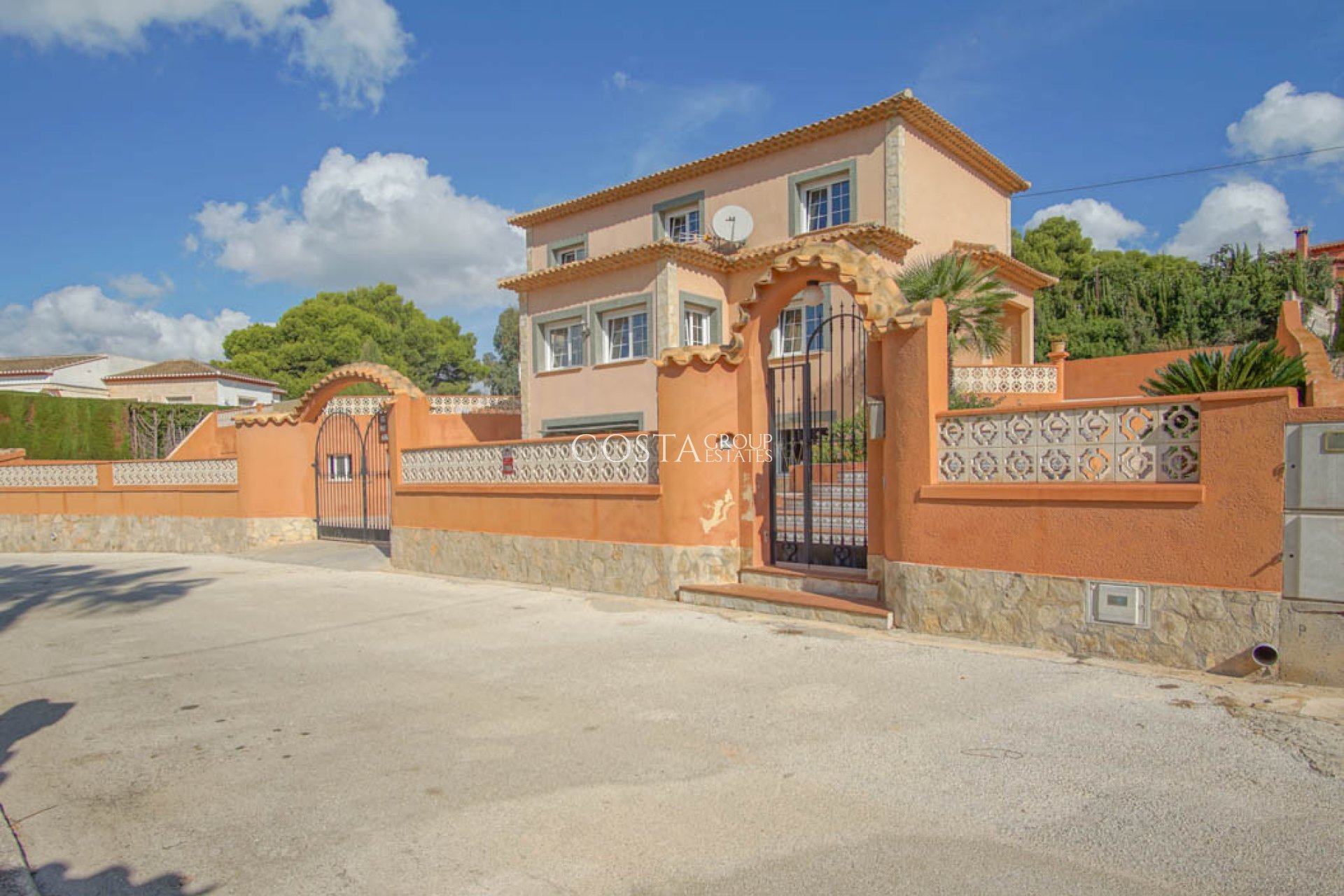 Odsprzedaż - Willa -
Calpe - Calpe Centro