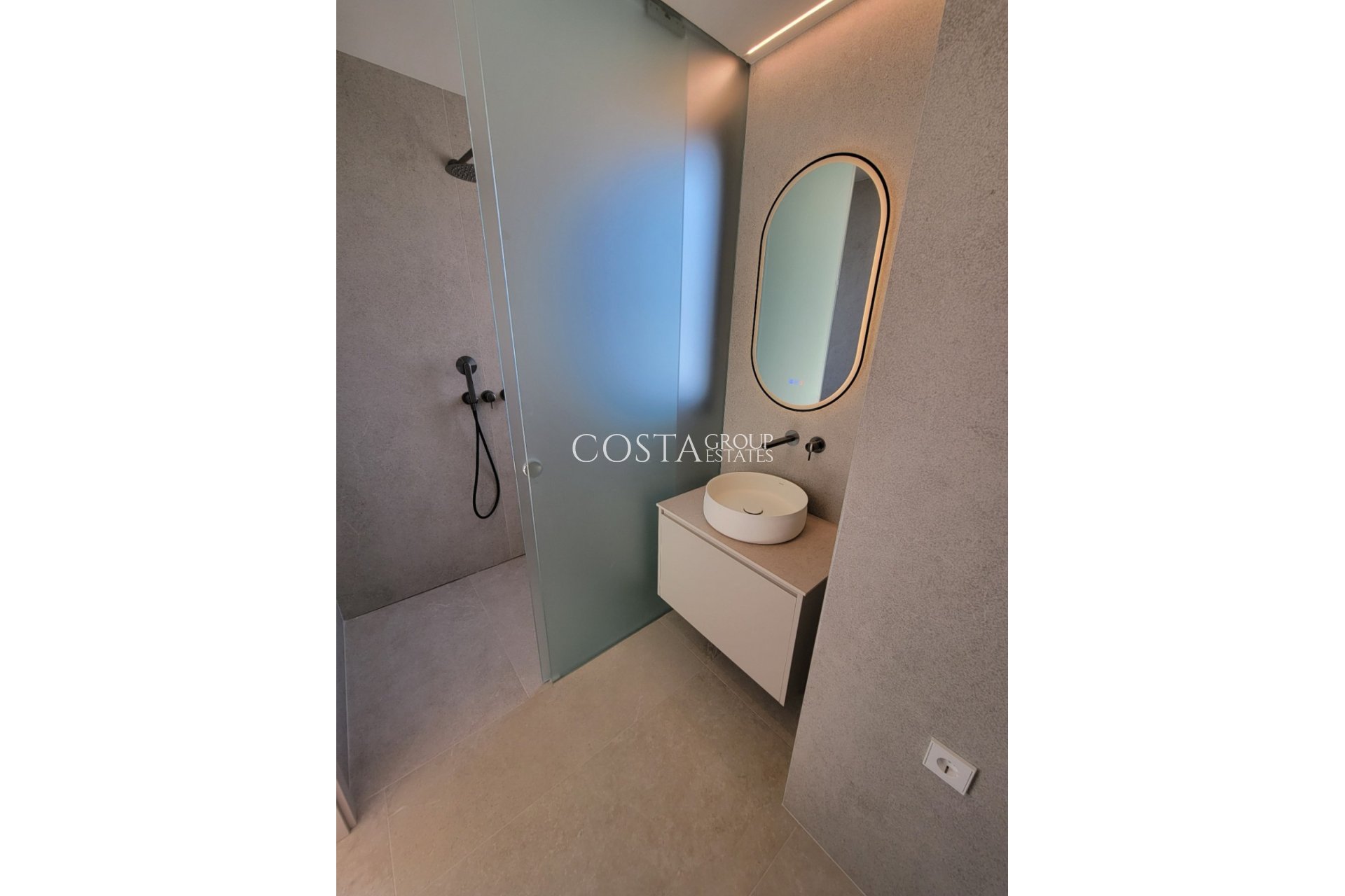 Odsprzedaż - Willa -
Calpe - Calpe Centro