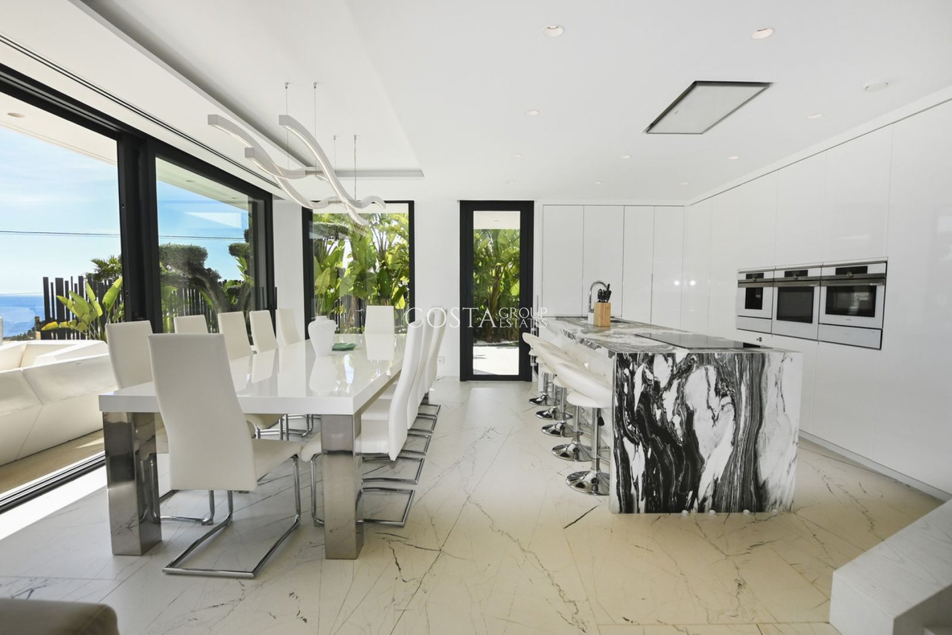 Odsprzedaż - Willa -
Calpe - Calpe Centro