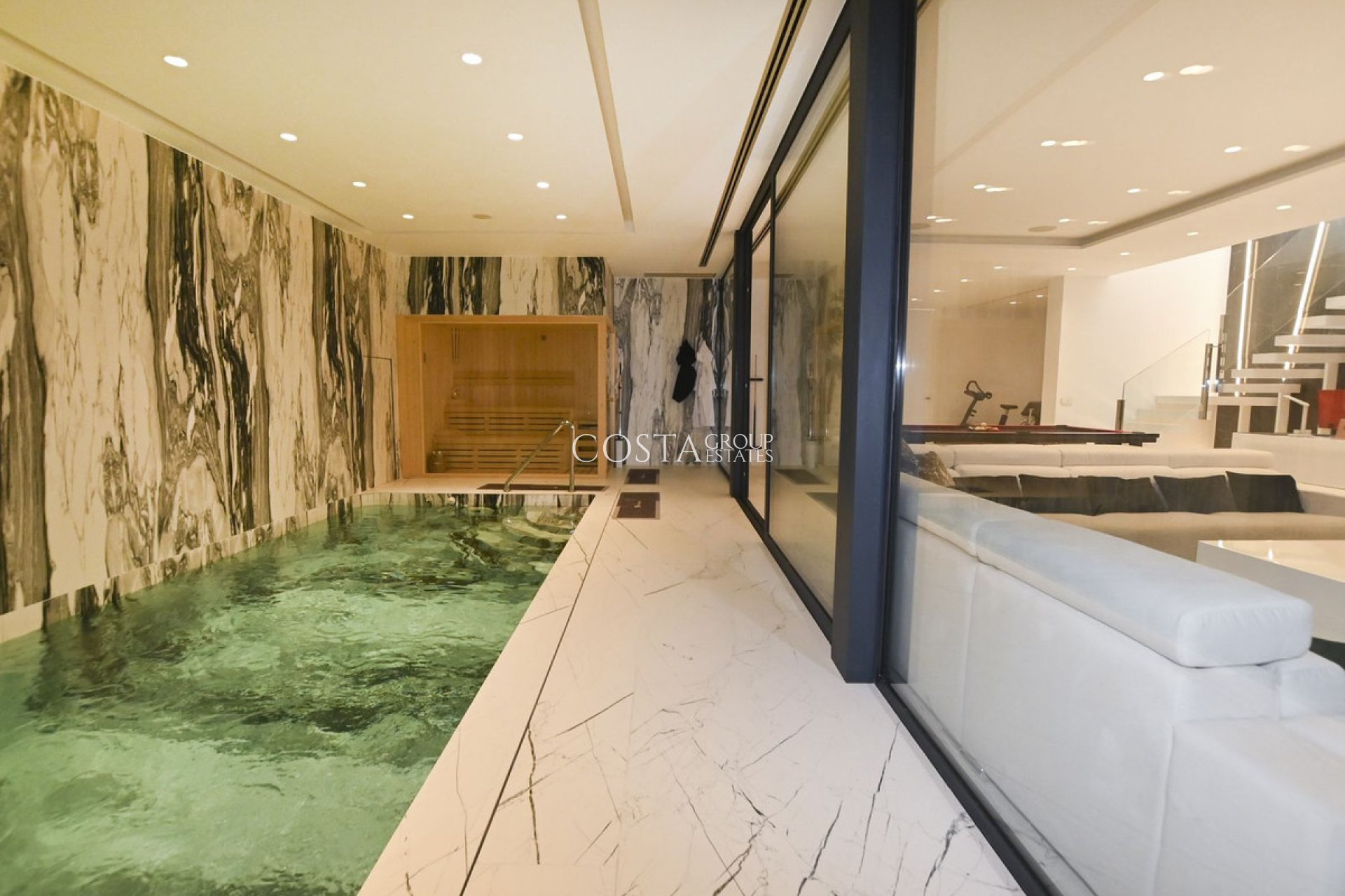 Odsprzedaż - Willa -
Calpe - Calpe Centro