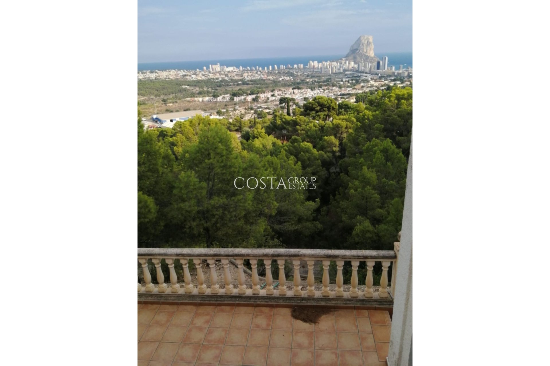 Odsprzedaż - Willa -
Calpe - Calpe Centro