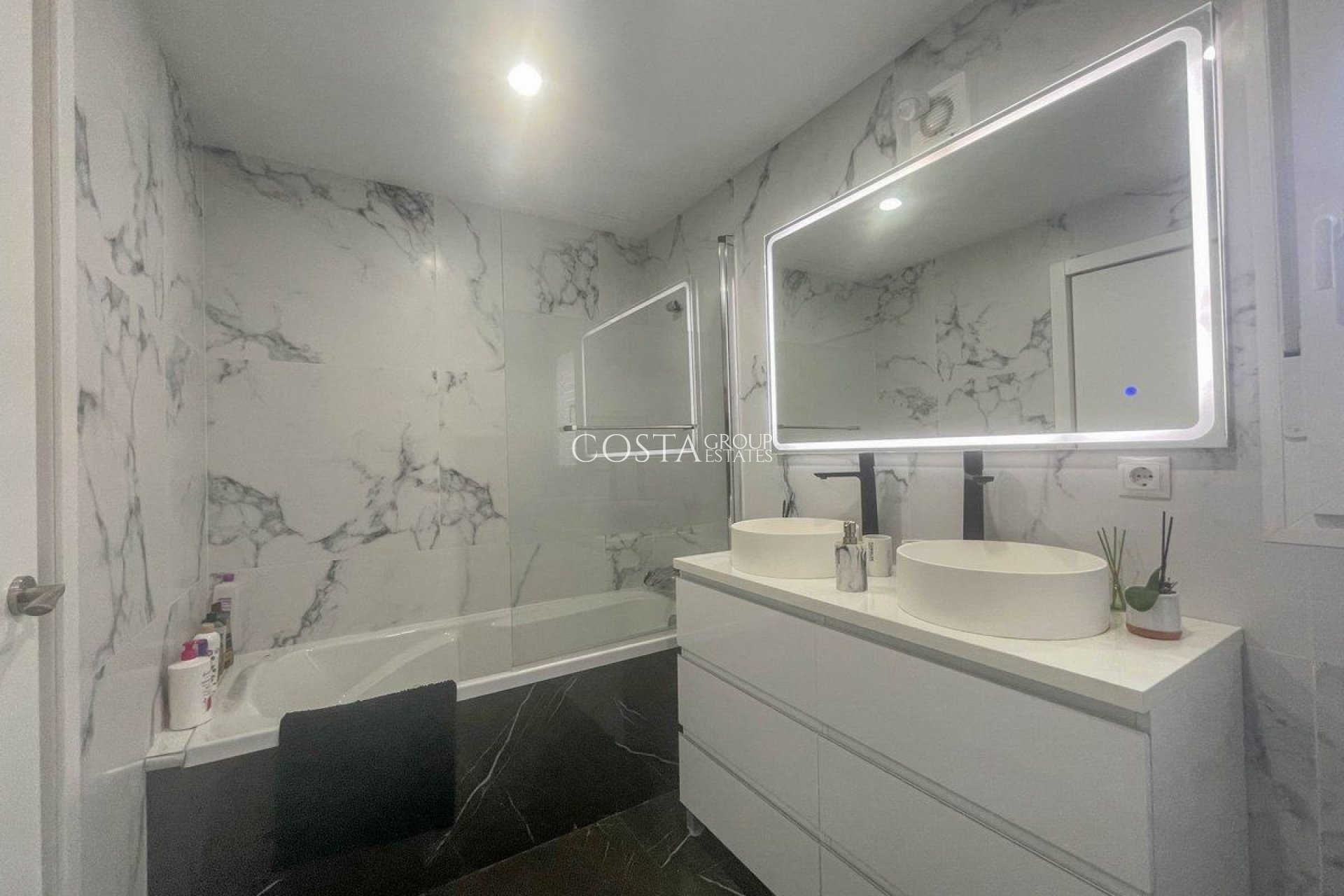 Odsprzedaż - Willa -
Calpe - Calpe Centro