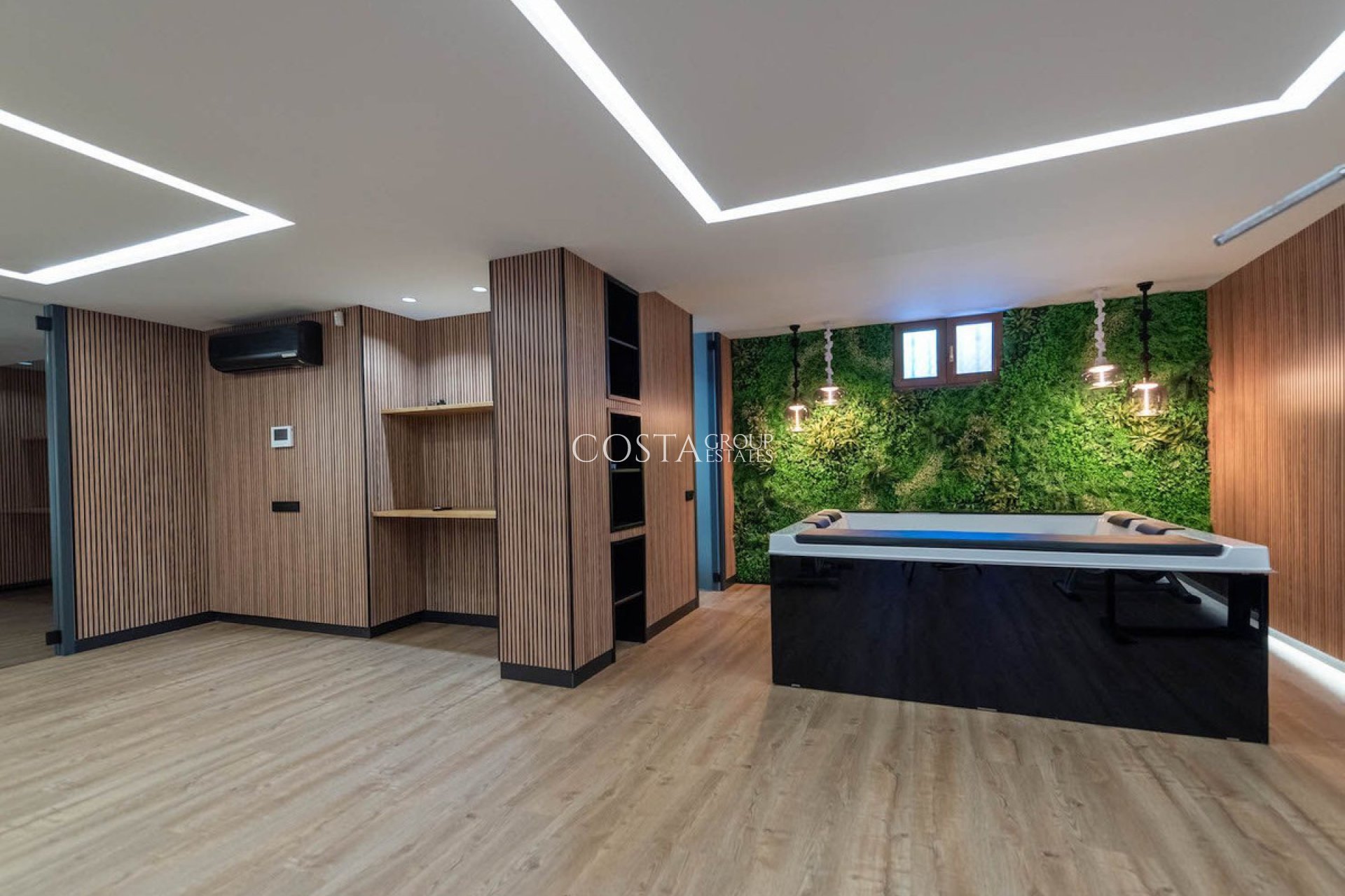 Odsprzedaż - Willa -
Calpe - Calpe Centro