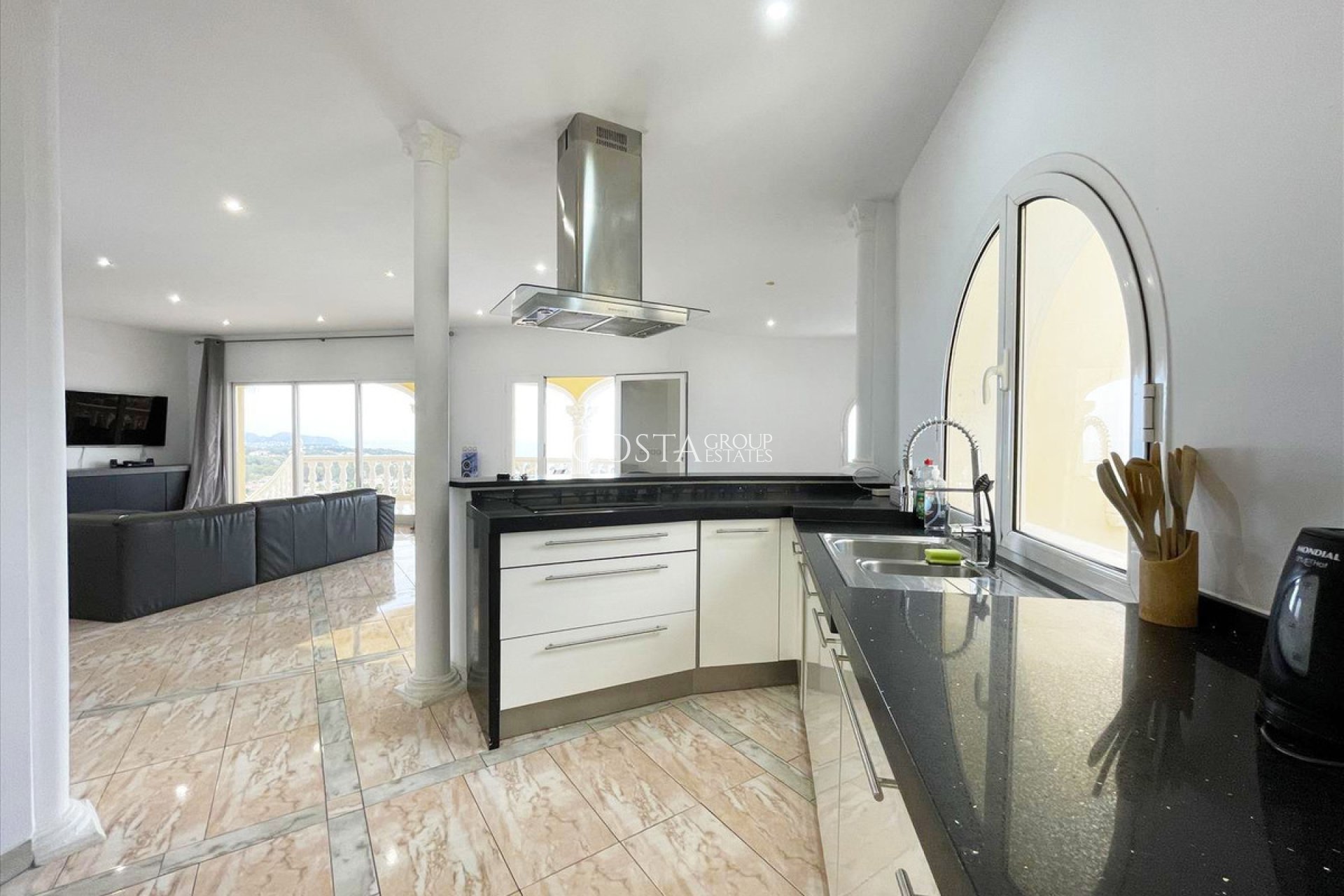 Odsprzedaż - Willa -
Calpe - Calpe Centro