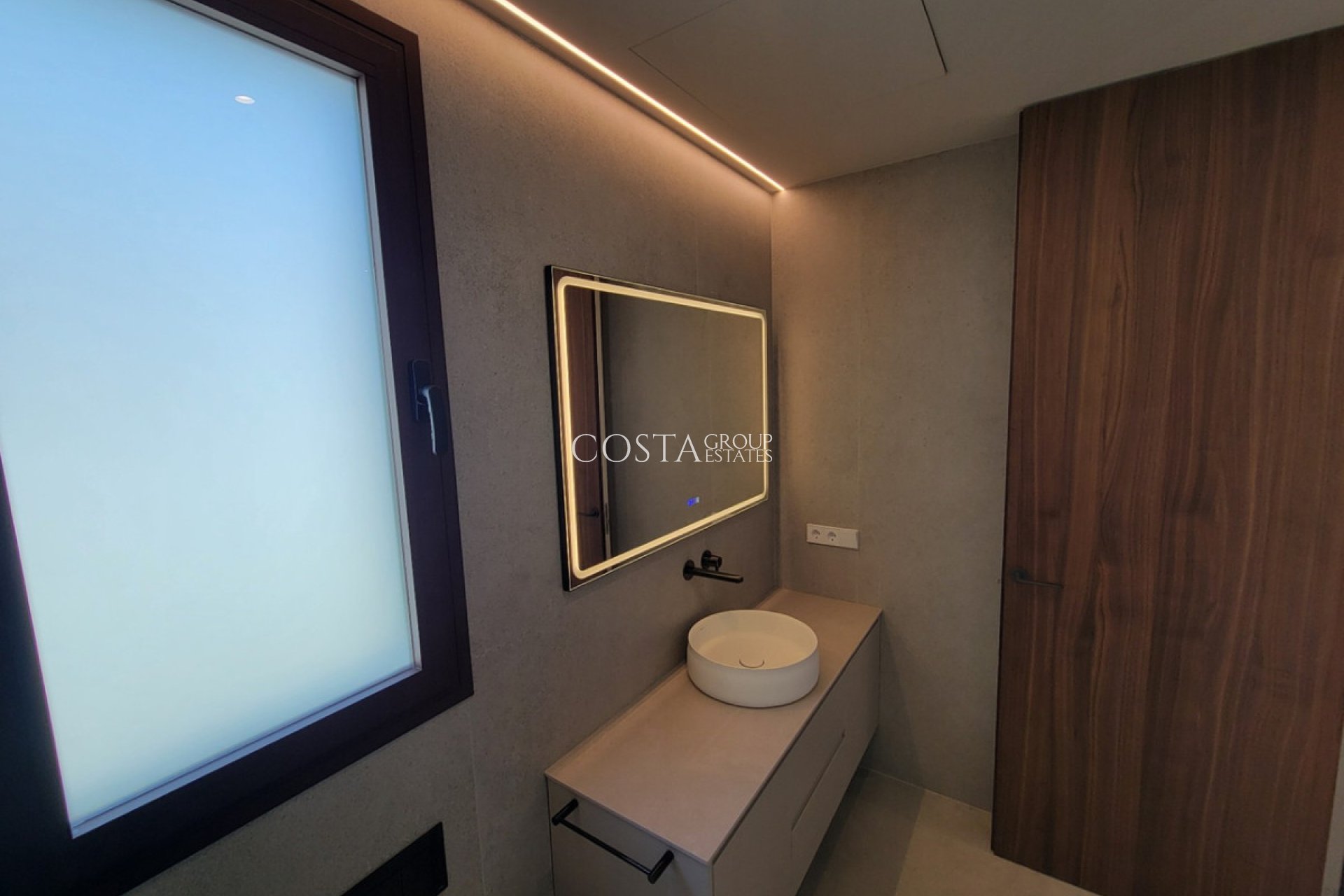 Odsprzedaż - Willa -
Calpe - Calpe Centro