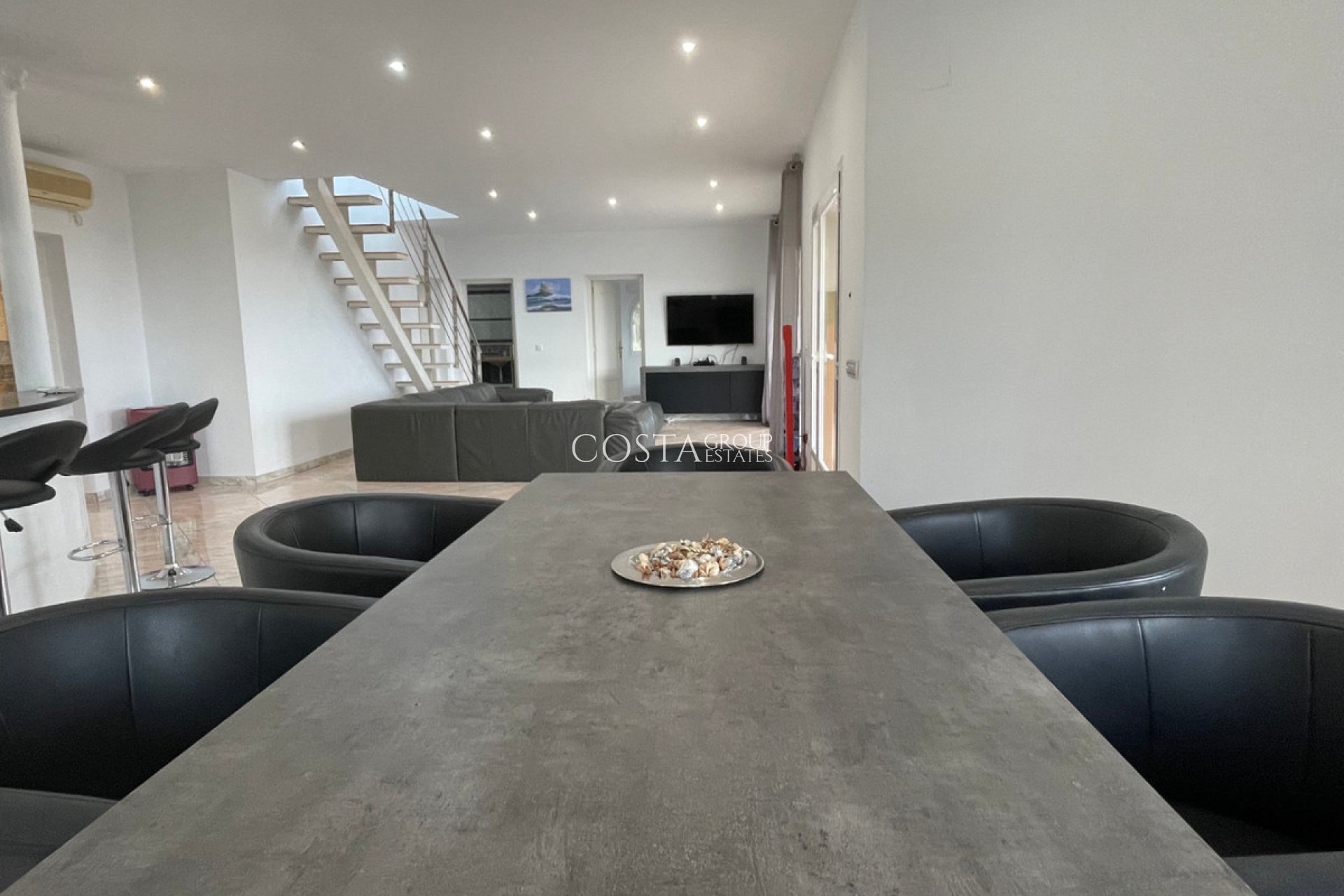 Odsprzedaż - Willa -
Calpe - Calpe Centro