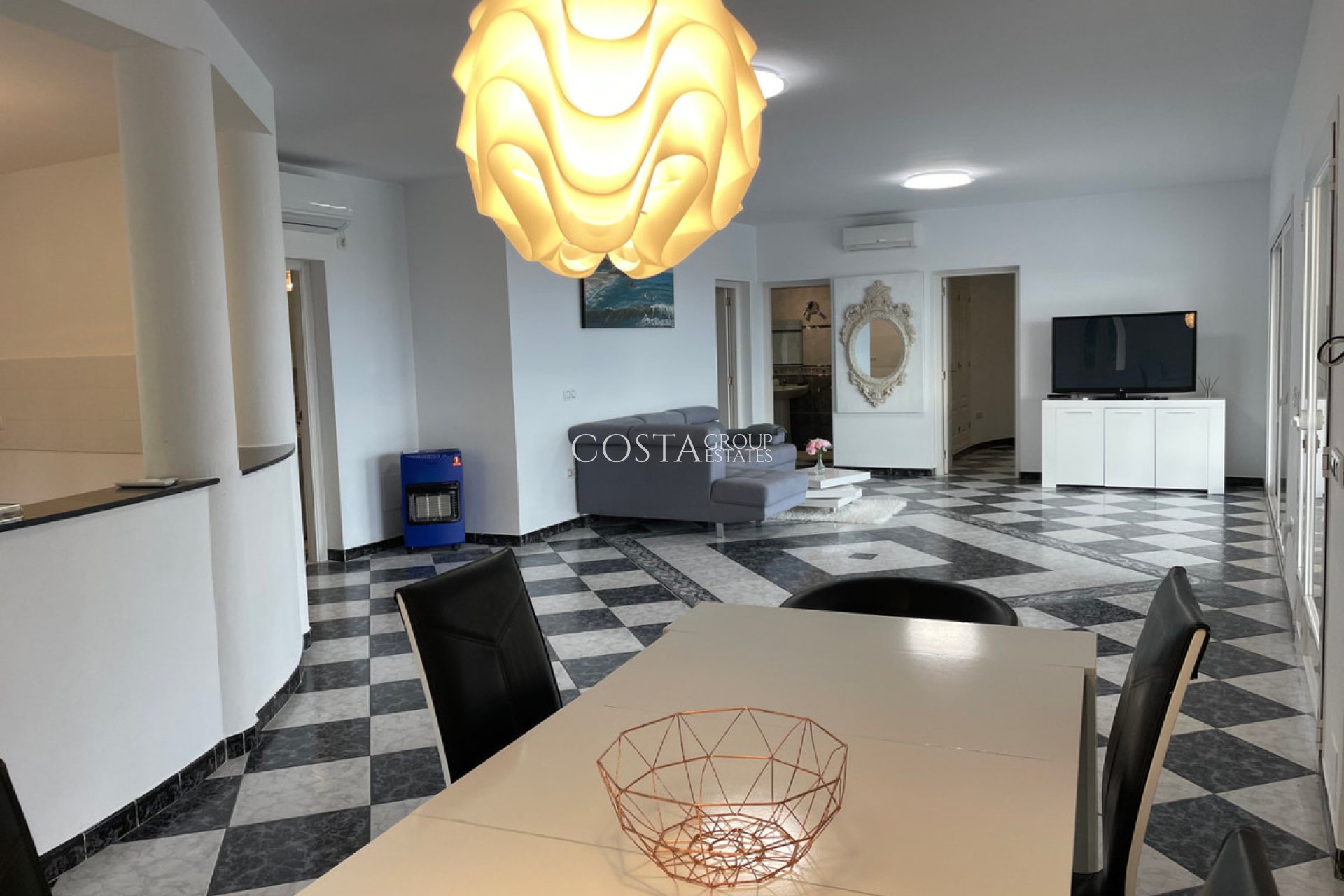 Odsprzedaż - Willa -
Calpe - Calpe Centro