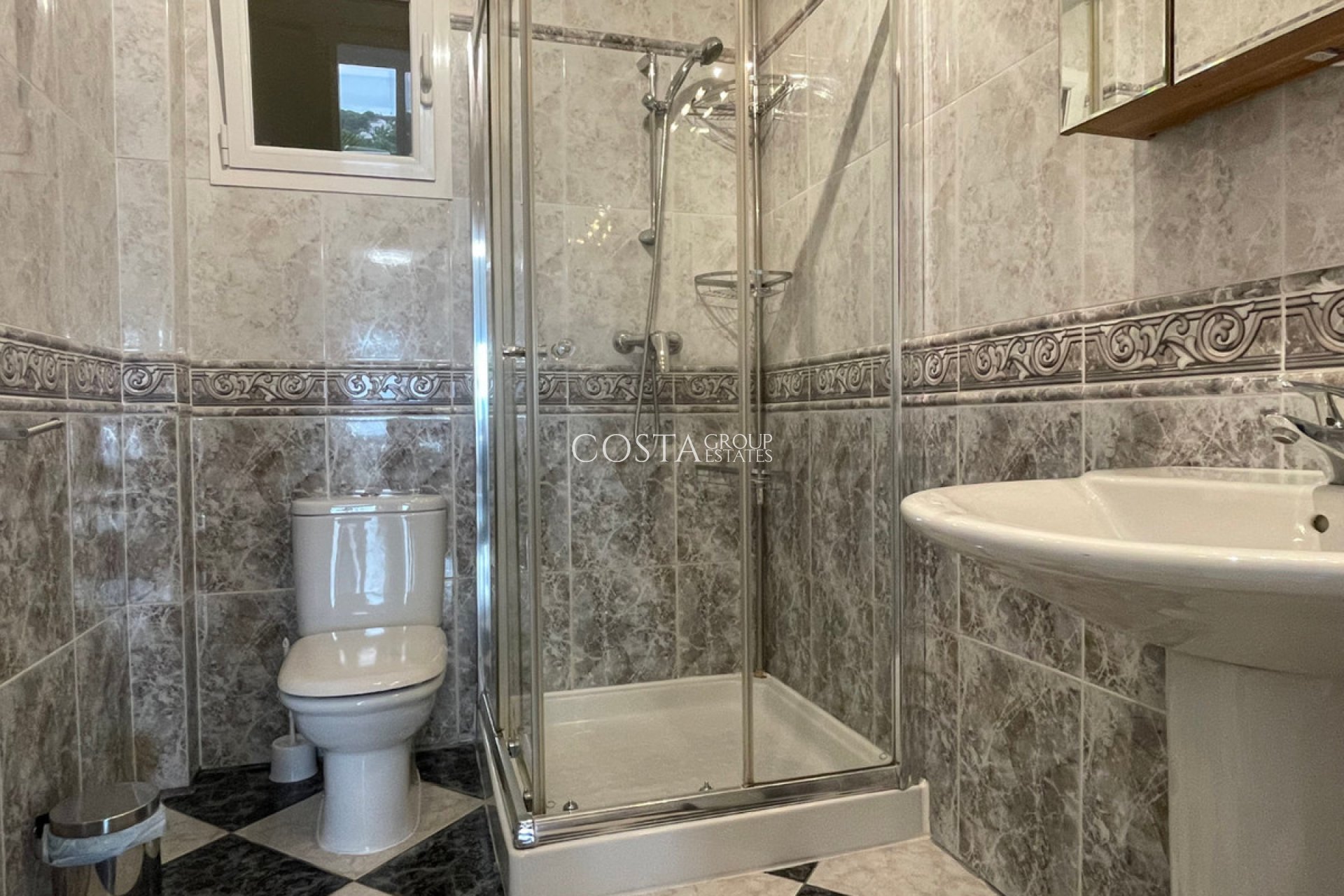 Odsprzedaż - Willa -
Calpe - Calpe Centro