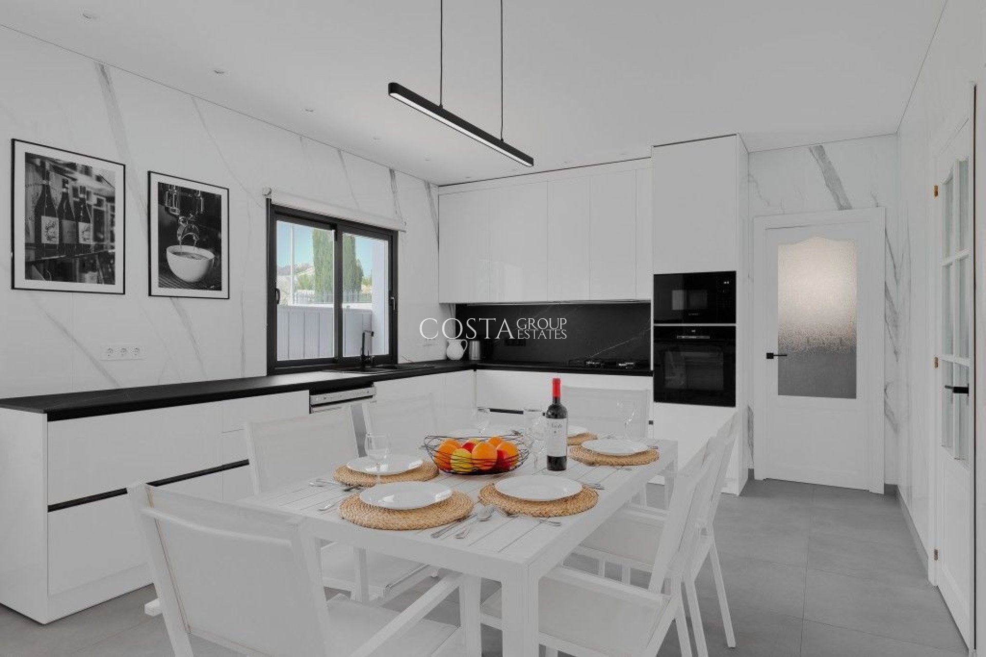 Odsprzedaż - Willa -
Calpe - Calpe Centro