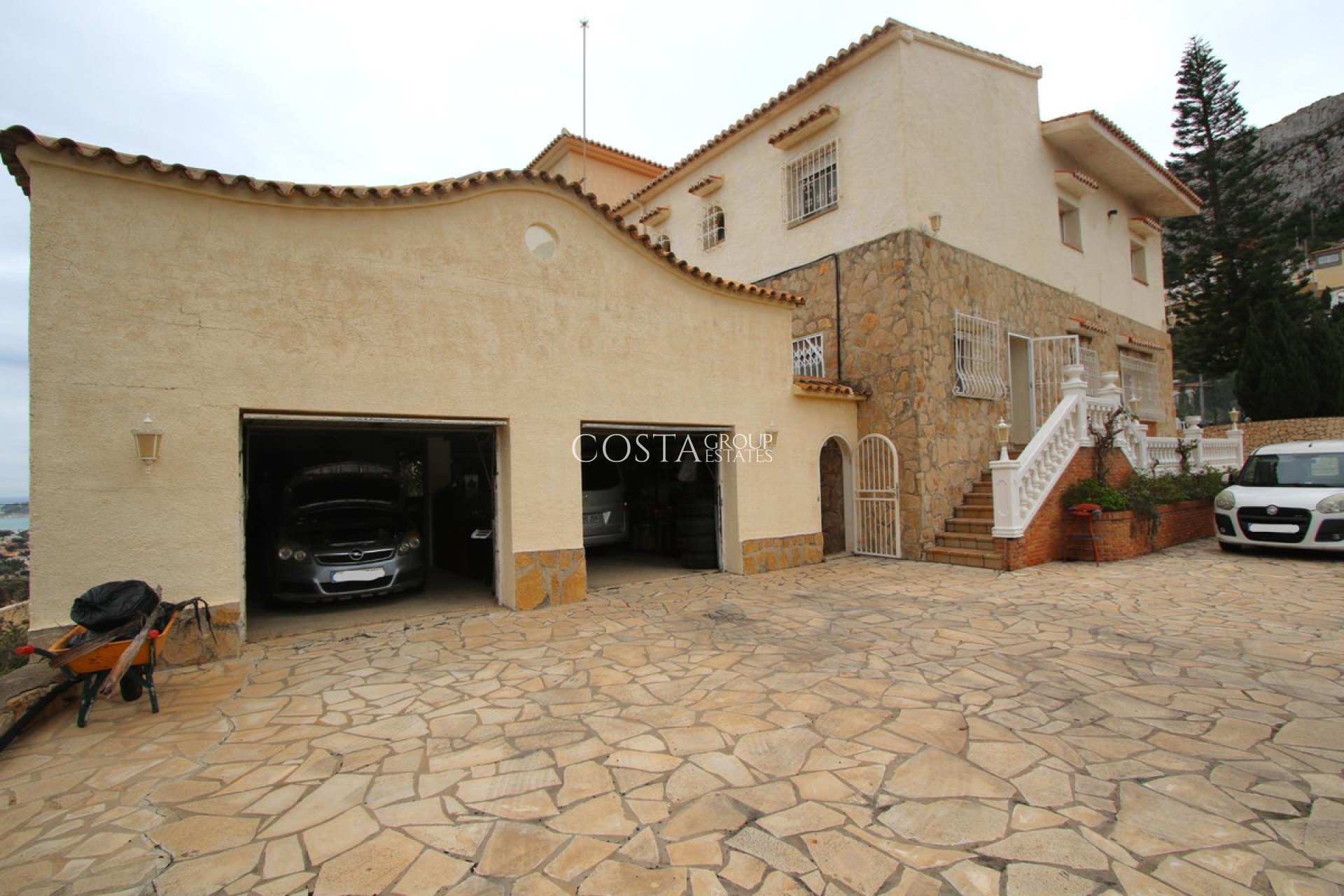Odsprzedaż - Willa -
Calpe - la Canuta