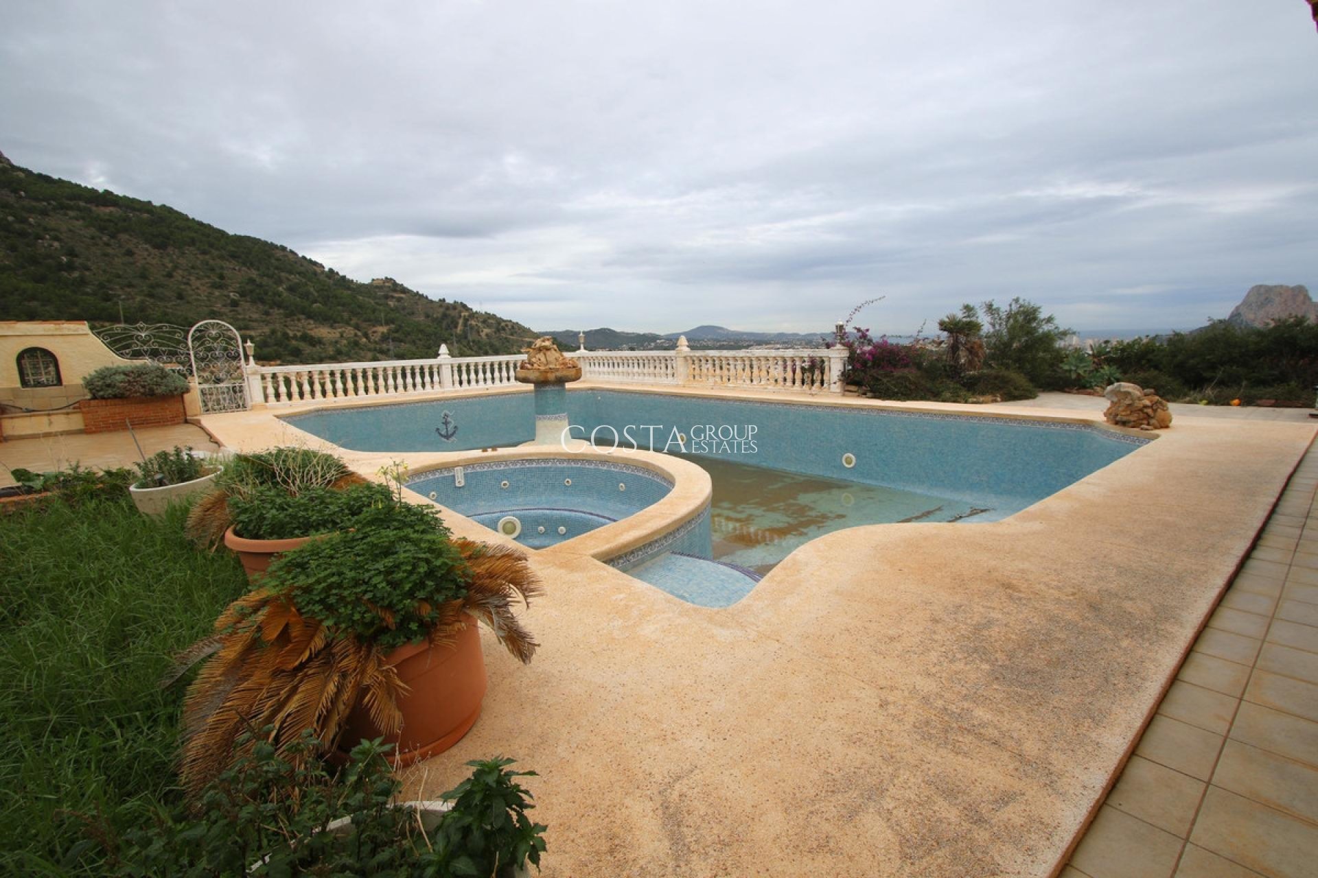 Odsprzedaż - Willa -
Calpe - la Canuta