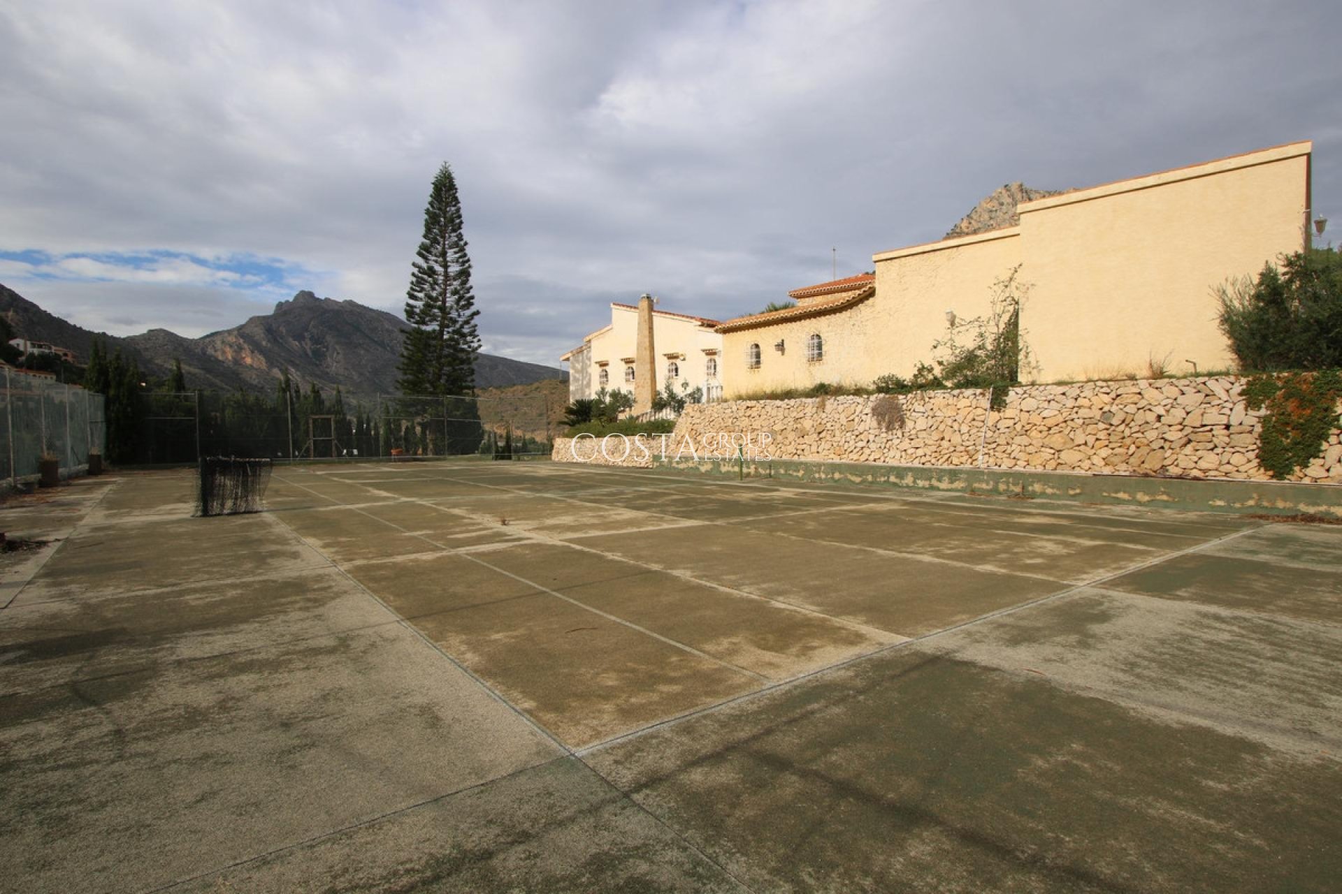 Odsprzedaż - Willa -
Calpe - la Canuta