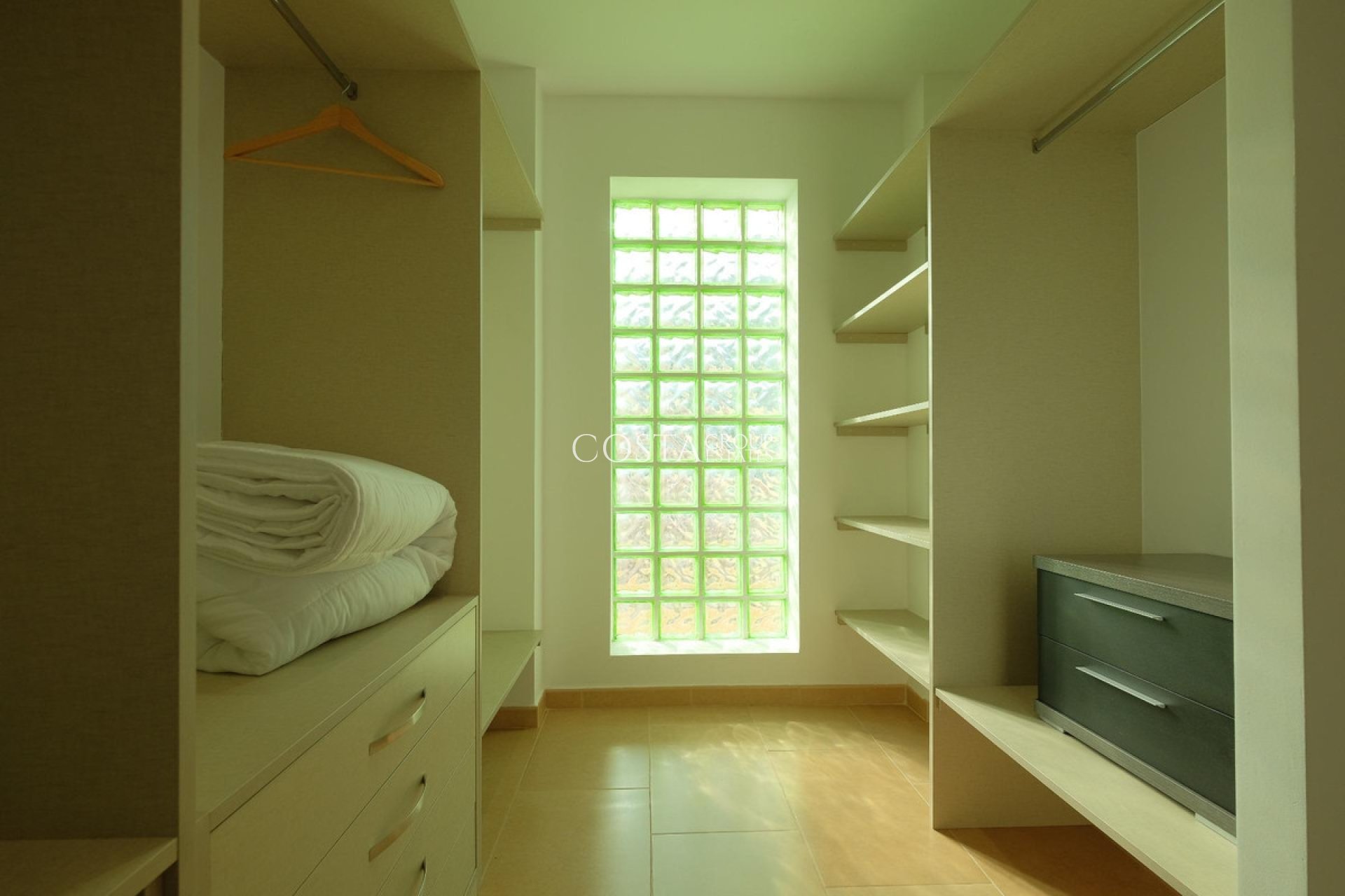 Odsprzedaż - Willa -
Calpe - la Canuta