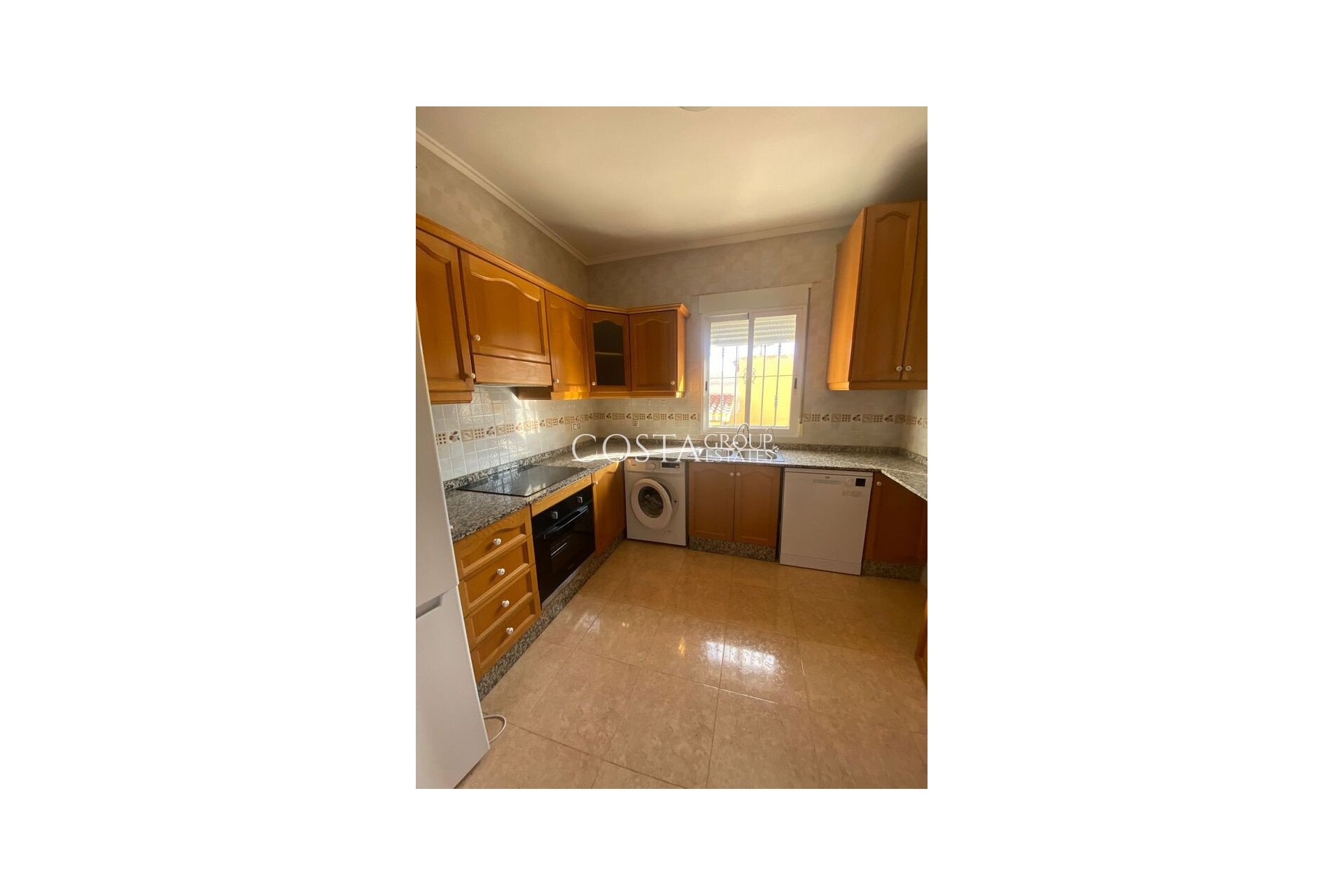 Odsprzedaż - Willa -
Catral - Catral Centro