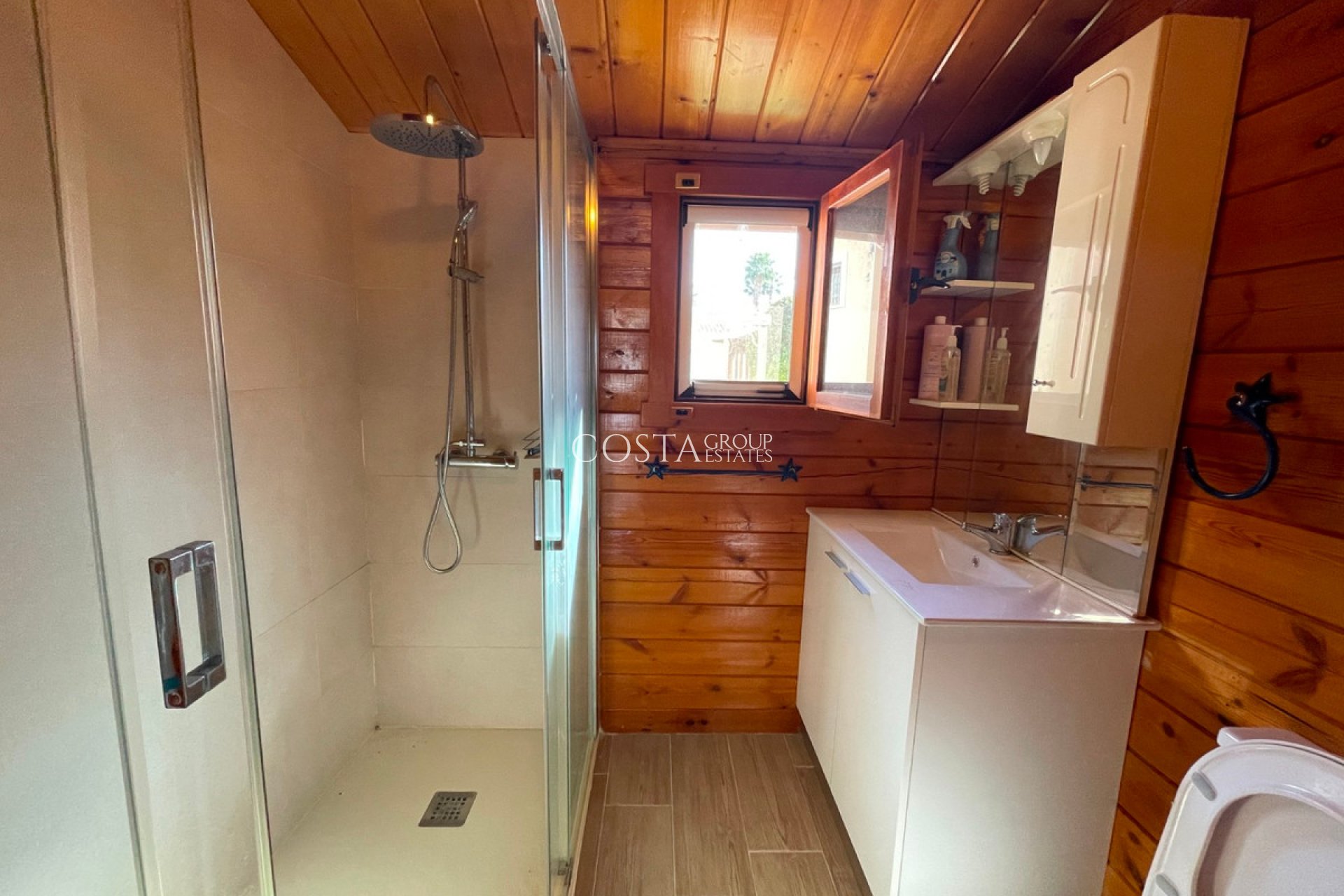 Odsprzedaż - Willa -
Catral - Catral Centro