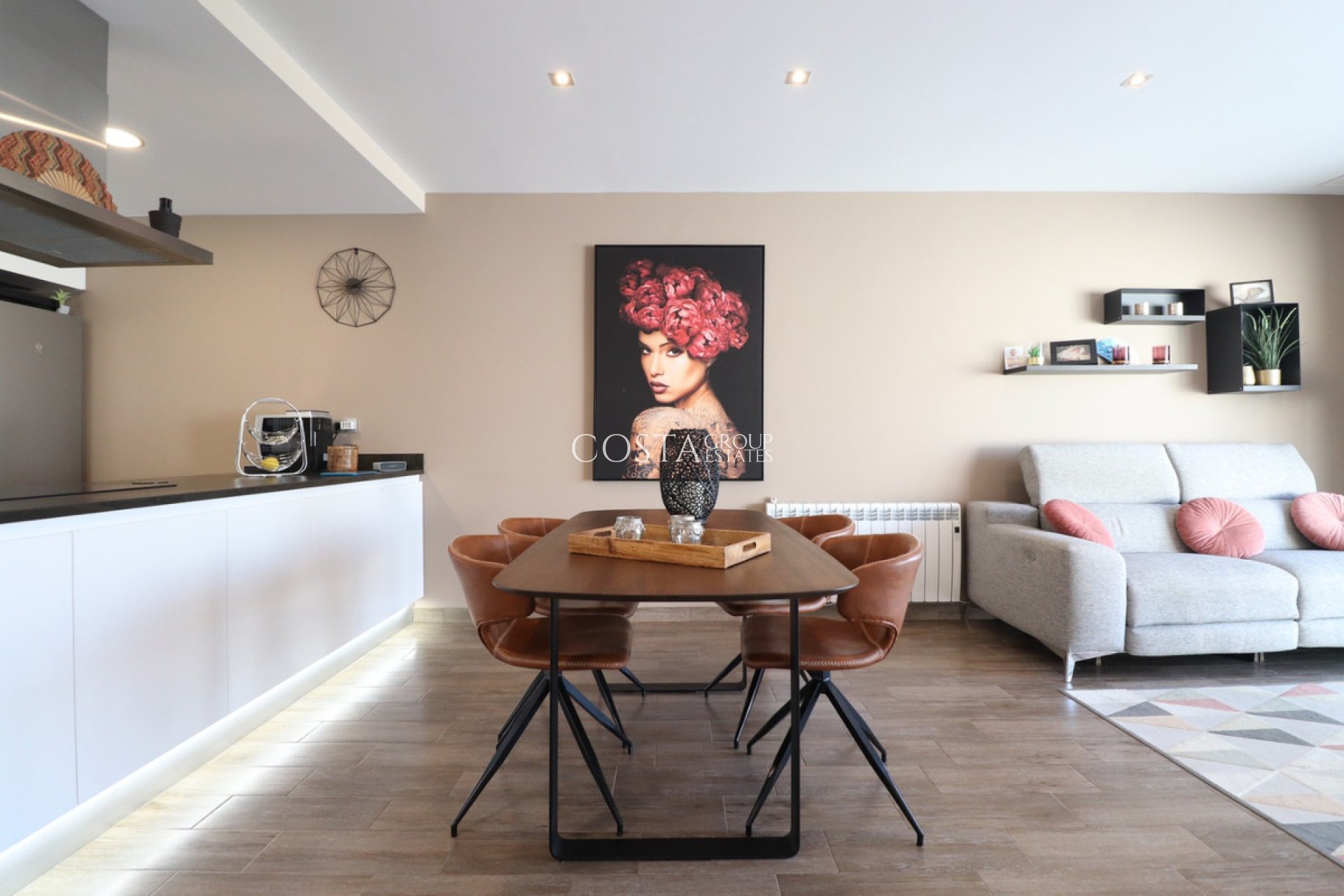 Odsprzedaż - Willa -
Daya Vieja - Daya Vieja Centro