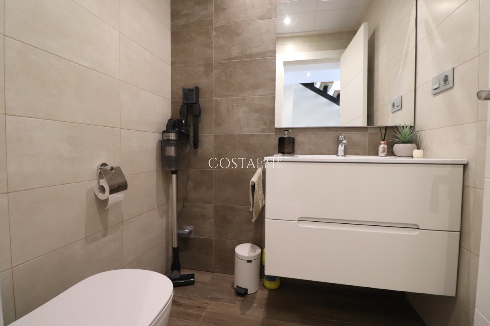 Odsprzedaż - Willa -
Daya Vieja - Daya Vieja Centro