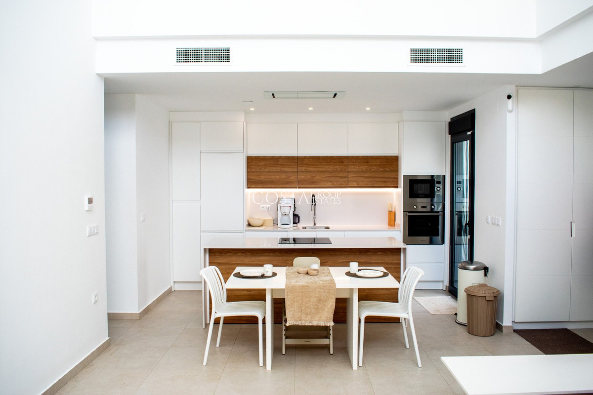 Odsprzedaż - Willa -
Formentera de Segura