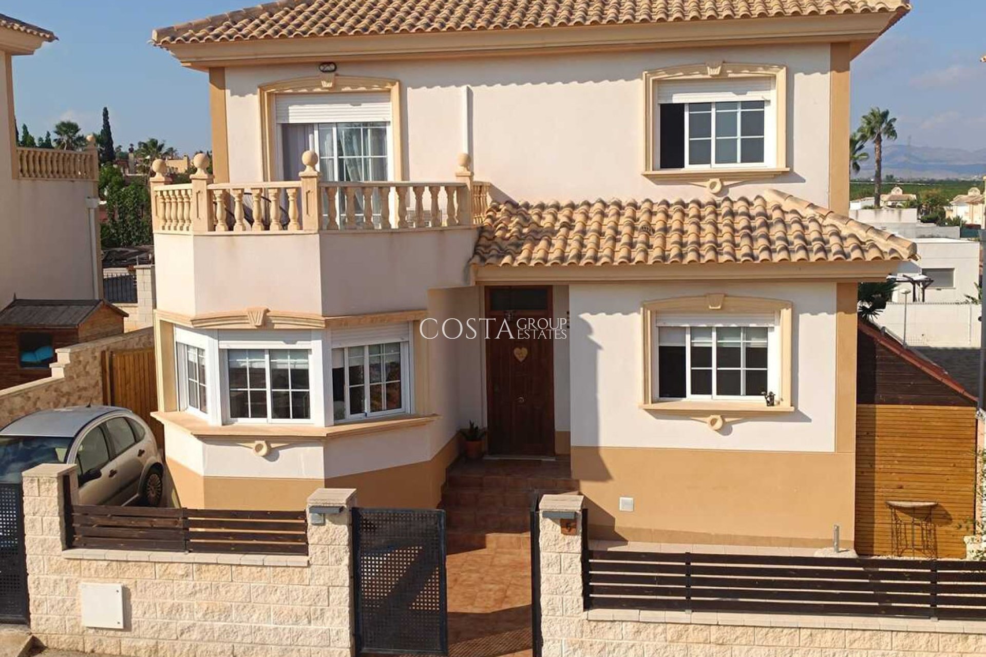 Odsprzedaż - Willa -
Fortuna - El Reloj