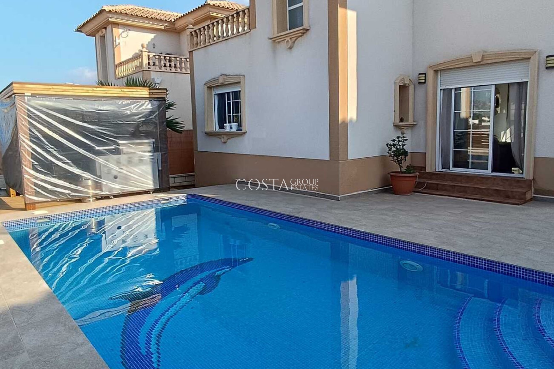 Odsprzedaż - Willa -
Fortuna - El Reloj