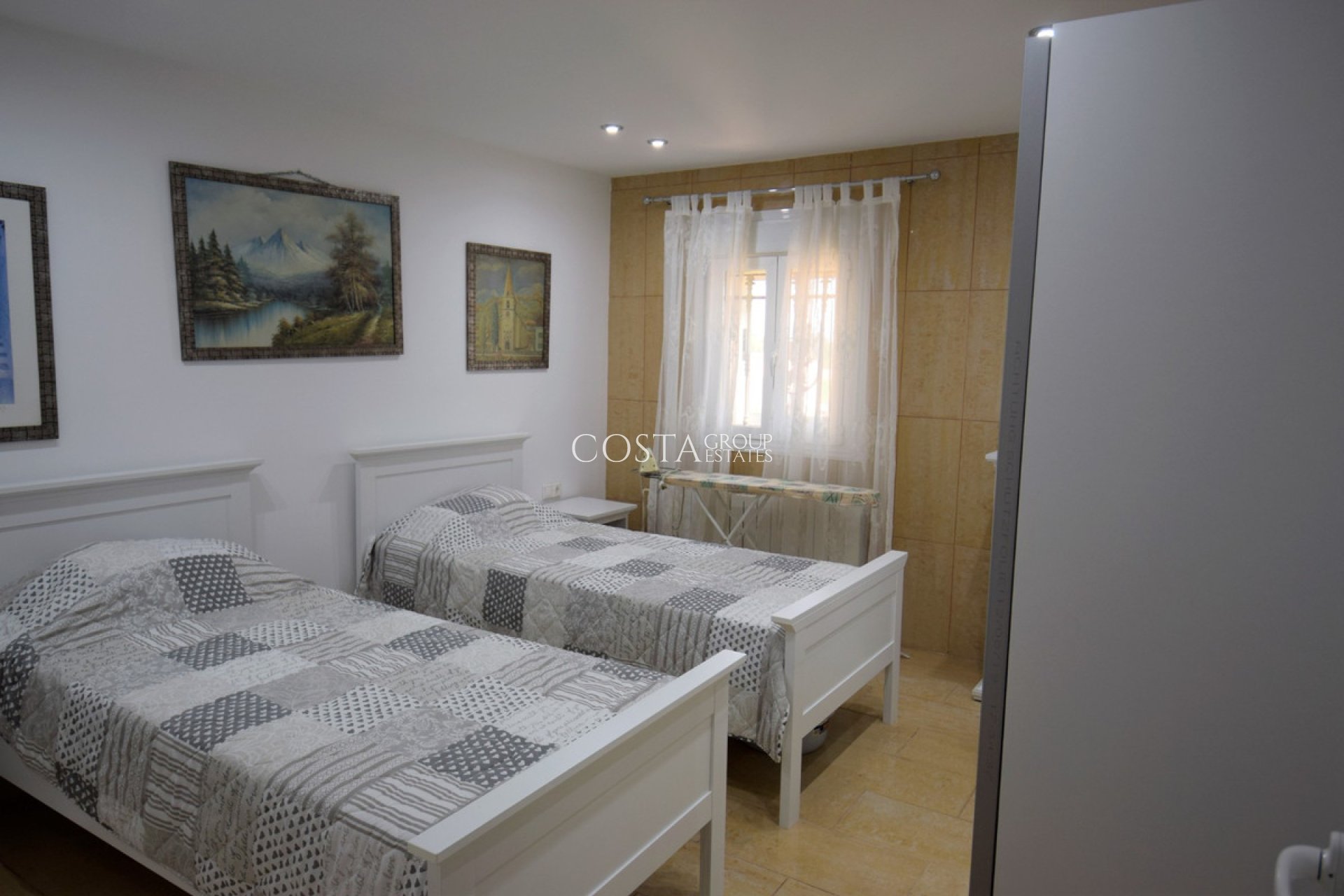 Odsprzedaż - Willa -
Guardamar del Segura - Guardamar del Segura Centro