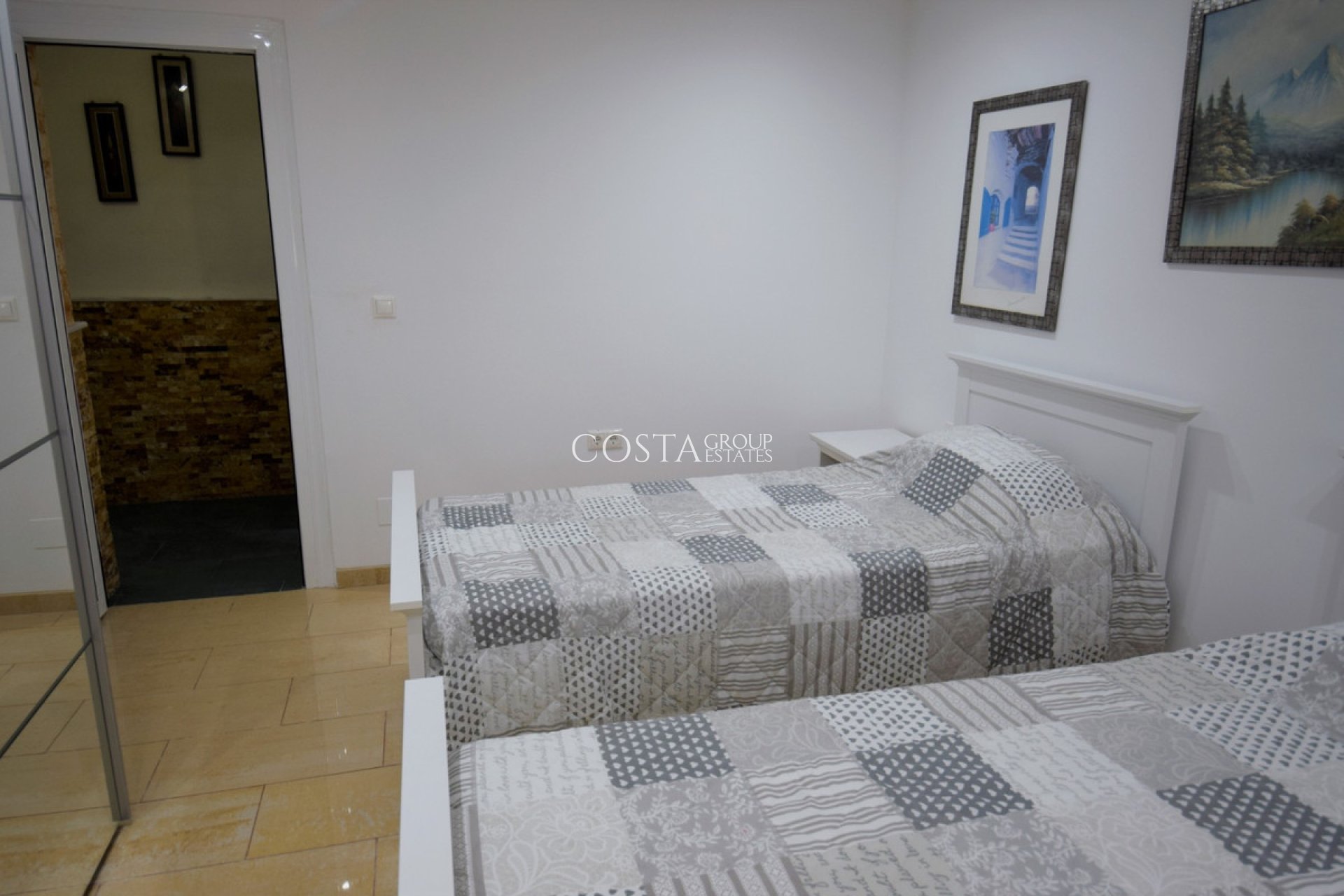 Odsprzedaż - Willa -
Guardamar del Segura - Guardamar del Segura Centro