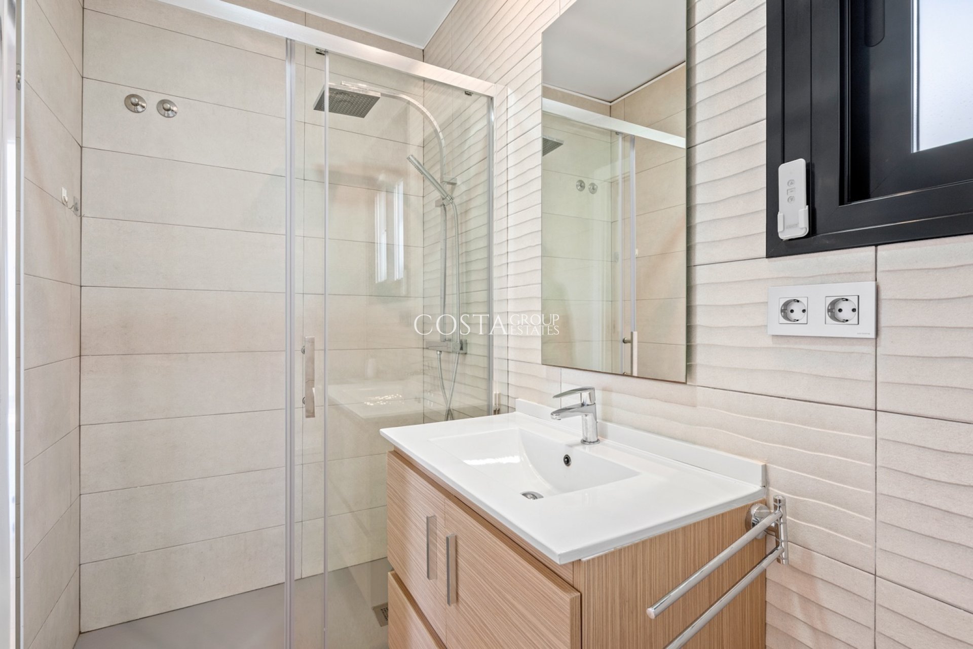 Odsprzedaż - Willa -
Los Alcazares - Euro Roda