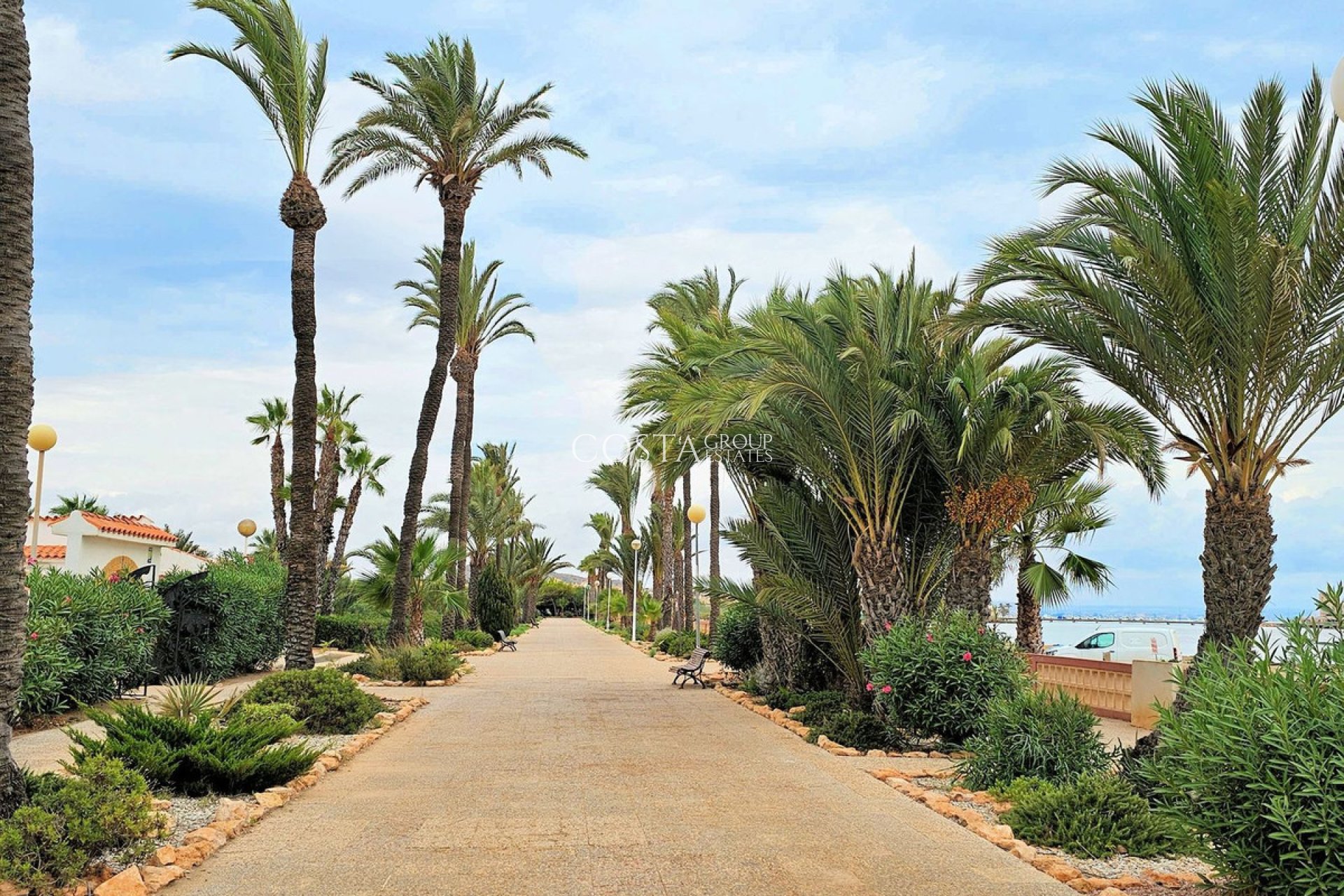 Odsprzedaż - Willa -
Los Alcazares - Los Alcazares Centro