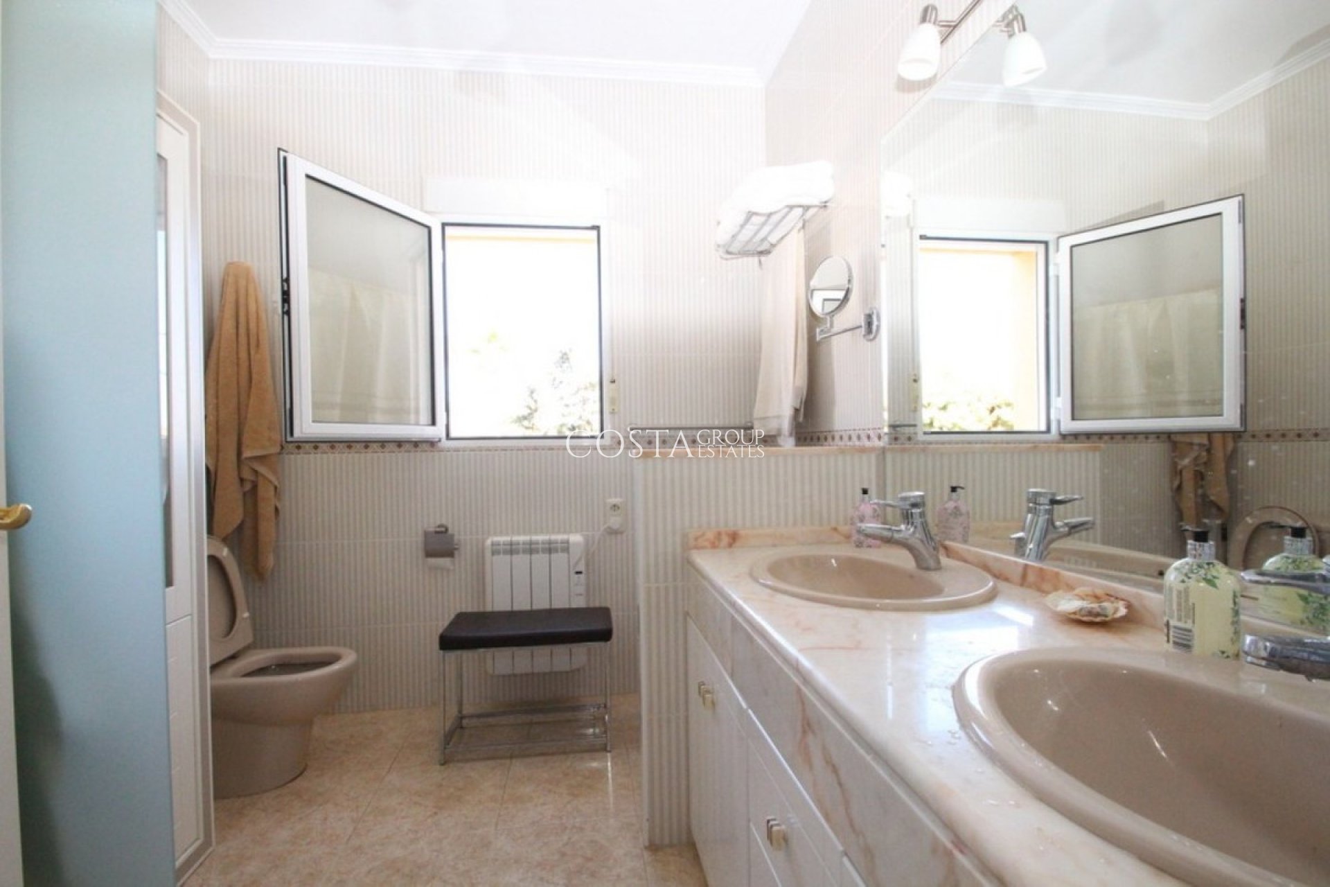 Odsprzedaż - Willa -
Orihuela - Cabo Roig