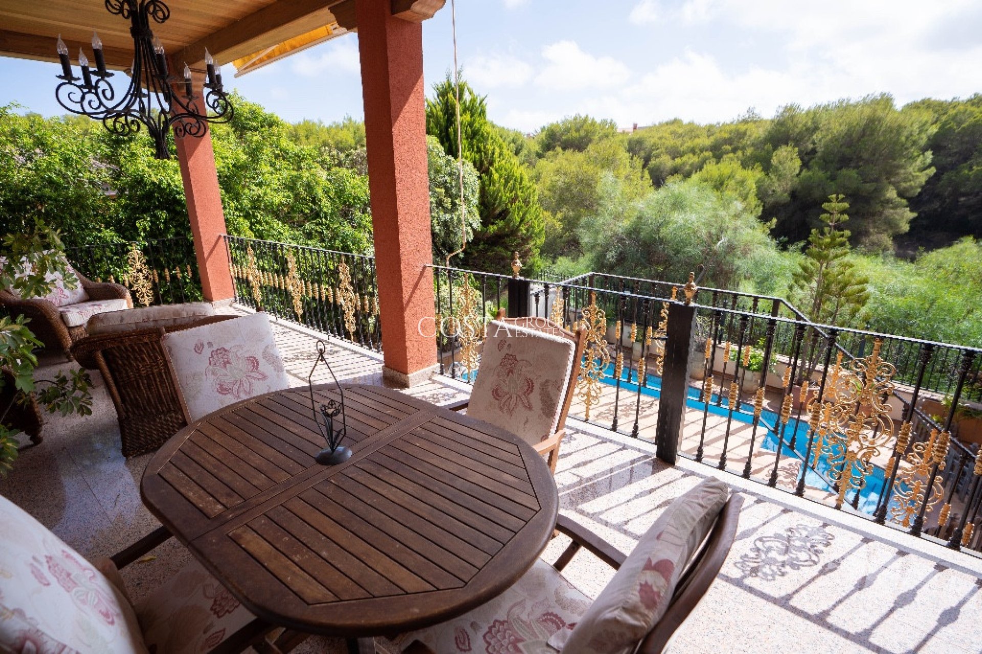 Odsprzedaż - Willa -
Orihuela - Campoamor