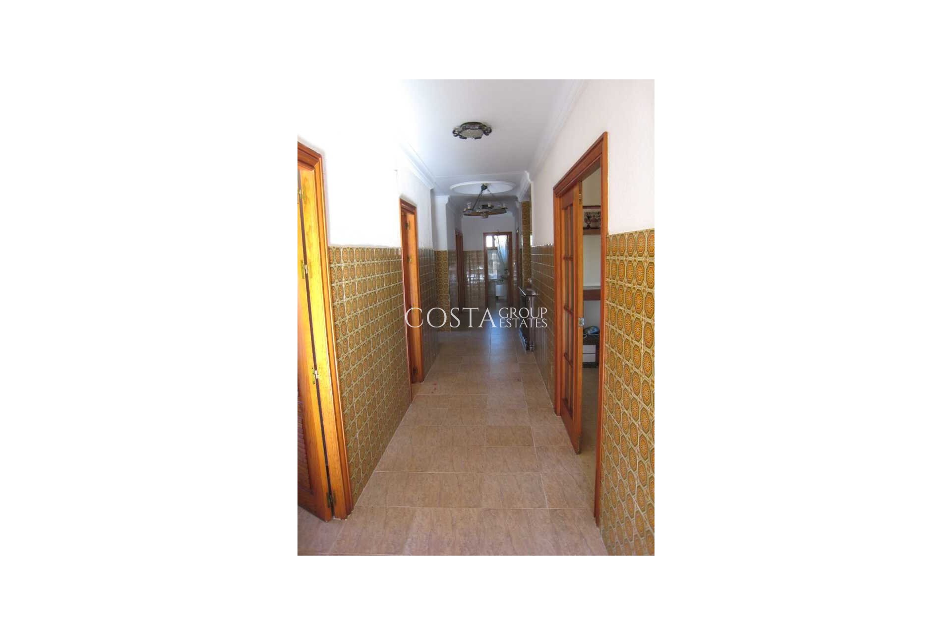 Odsprzedaż - Willa -
Orihuela - Campoamor