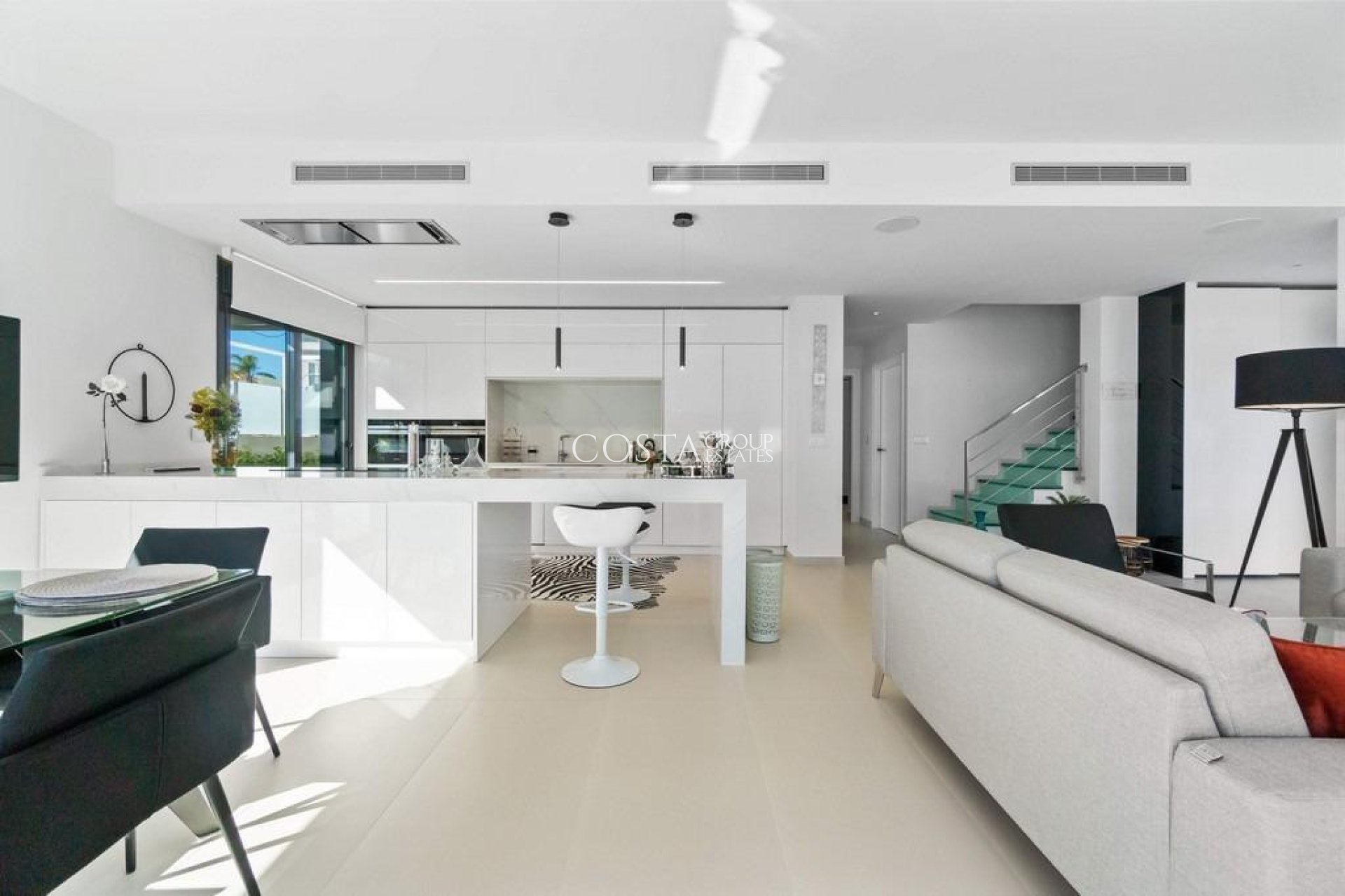 Odsprzedaż - Willa -
Orihuela - Campoamor