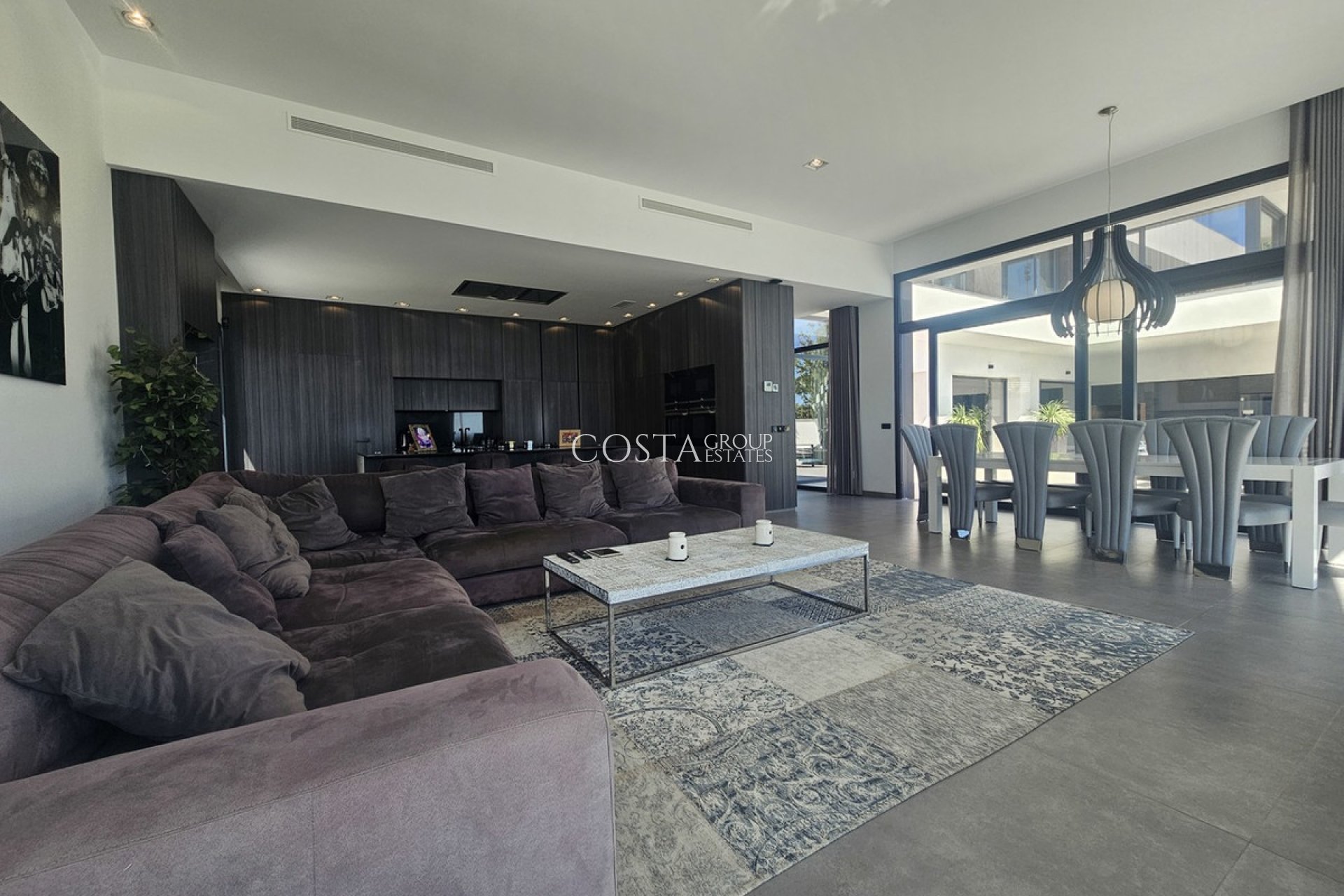 Odsprzedaż - Willa -
Orihuela Costa - Cabo Roig