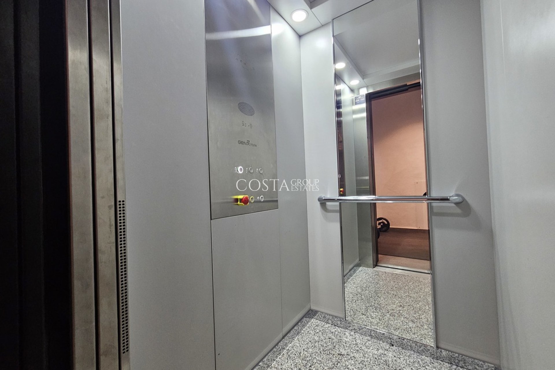 Odsprzedaż - Willa -
Orihuela Costa - Cabo Roig