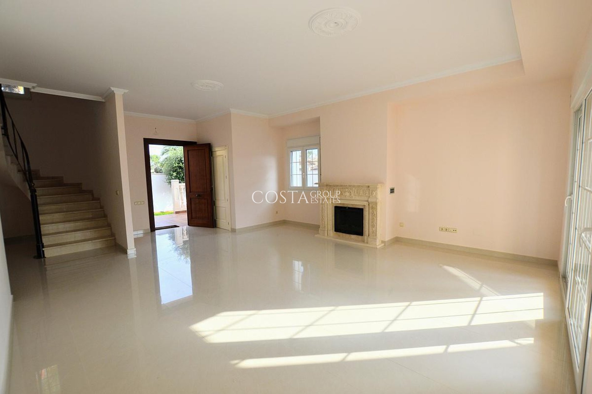 Odsprzedaż - Willa -
Orihuela Costa - Cabo Roig