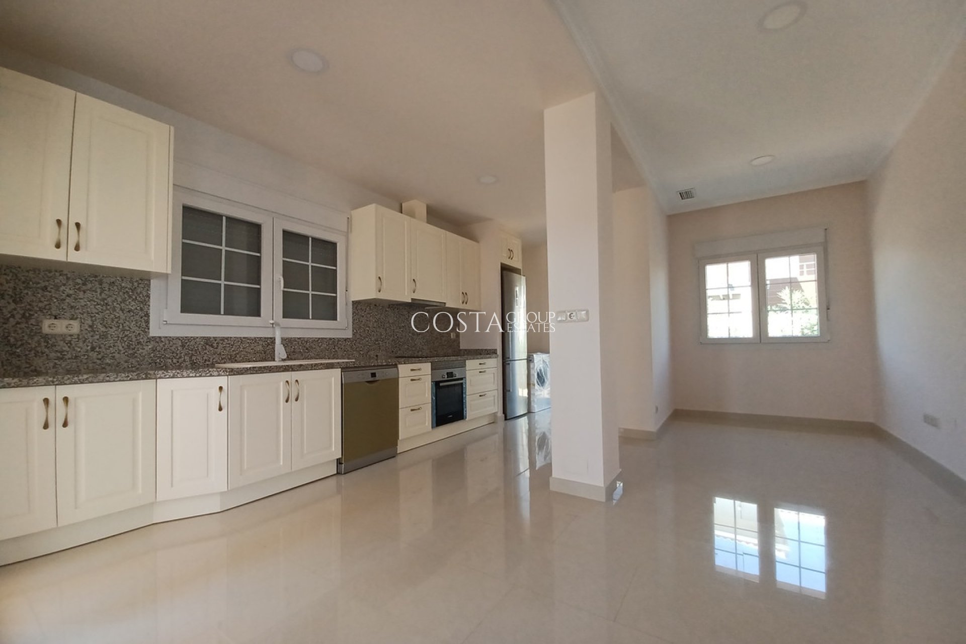 Odsprzedaż - Willa -
Orihuela Costa - Cabo Roig