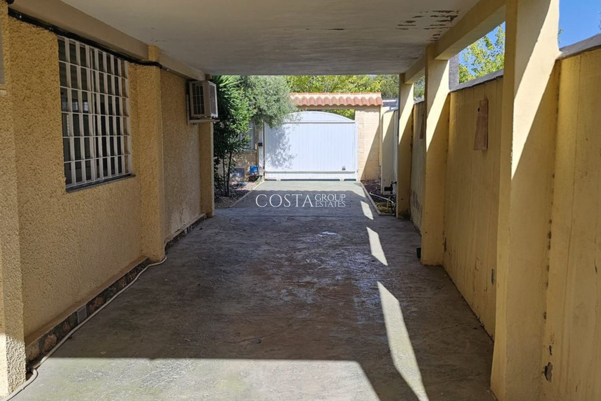 Odsprzedaż - Willa -
Orihuela Costa - Campoamor