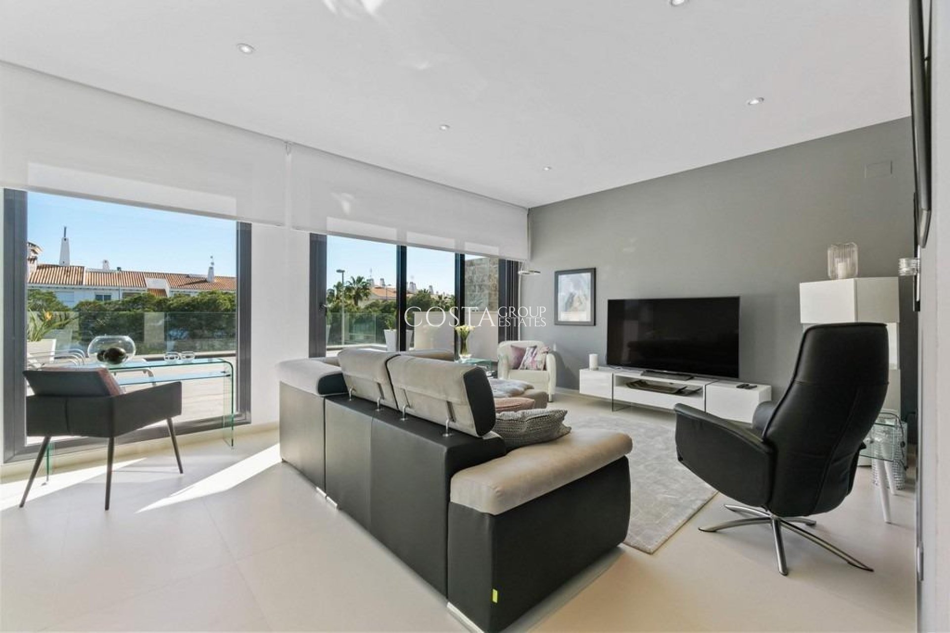 Odsprzedaż - Willa -
Orihuela Costa - Campoamor