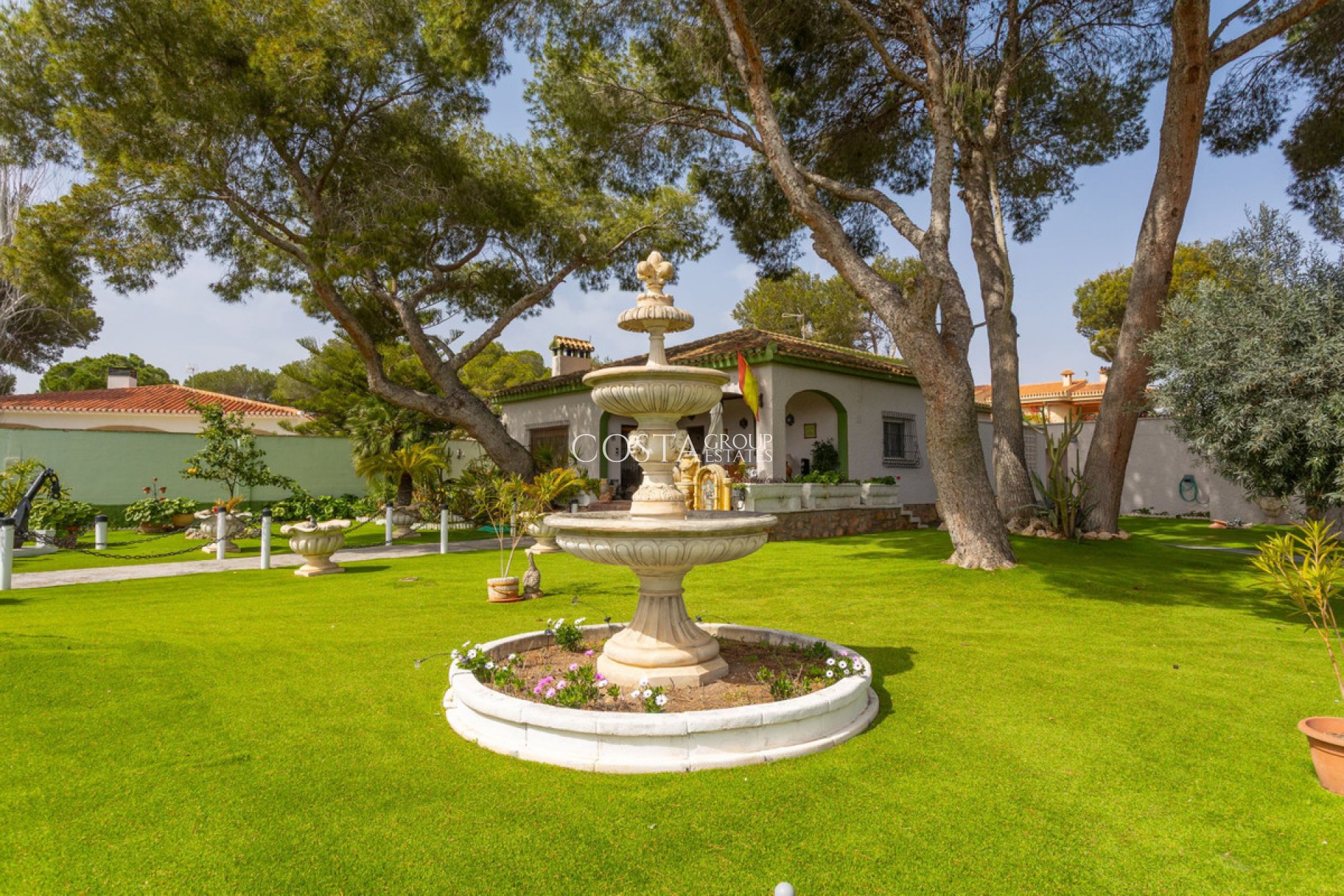 Odsprzedaż - Willa -
Orihuela Costa - Campoamor