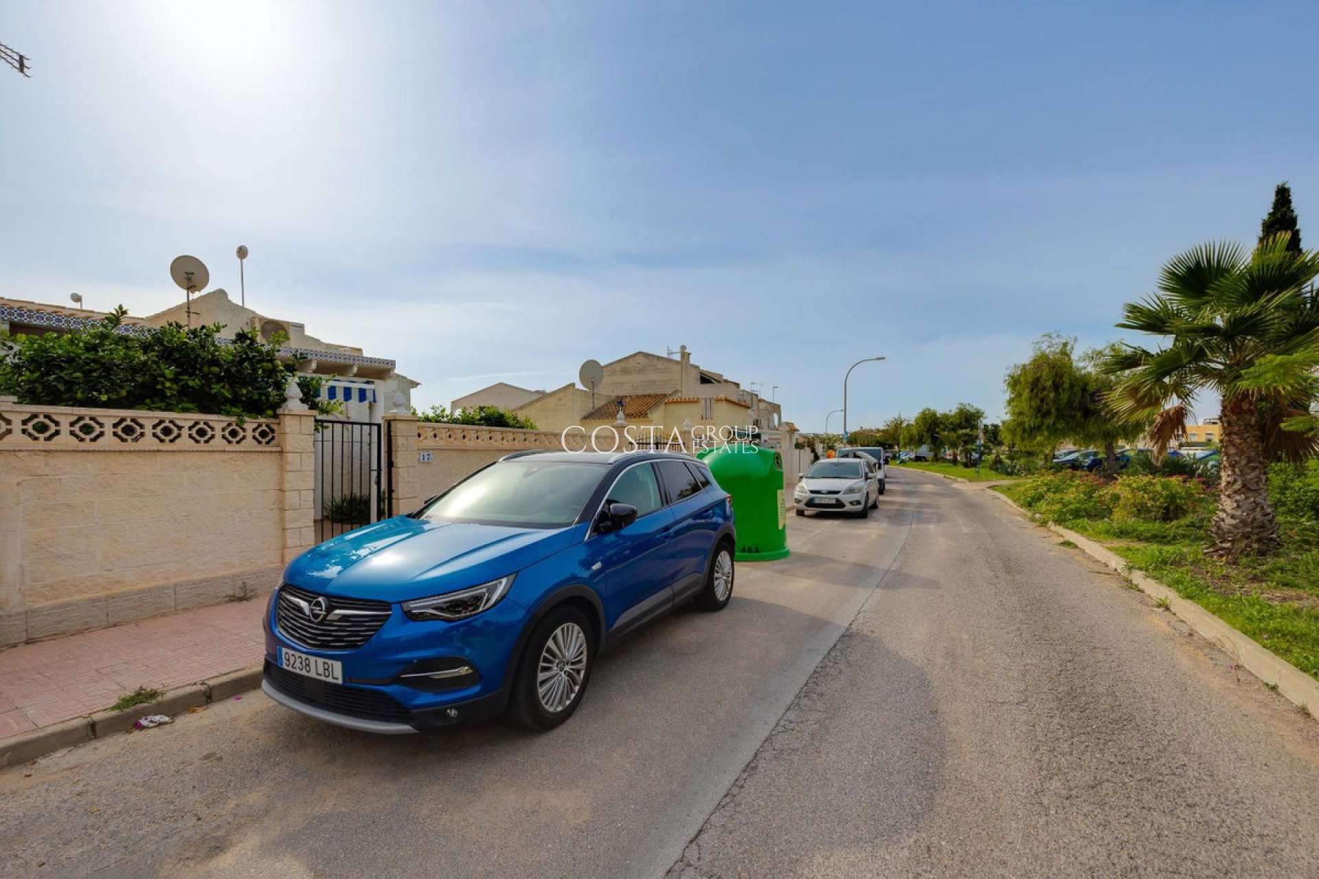 Odsprzedaż - Willa -
Orihuela Costa - La Florida