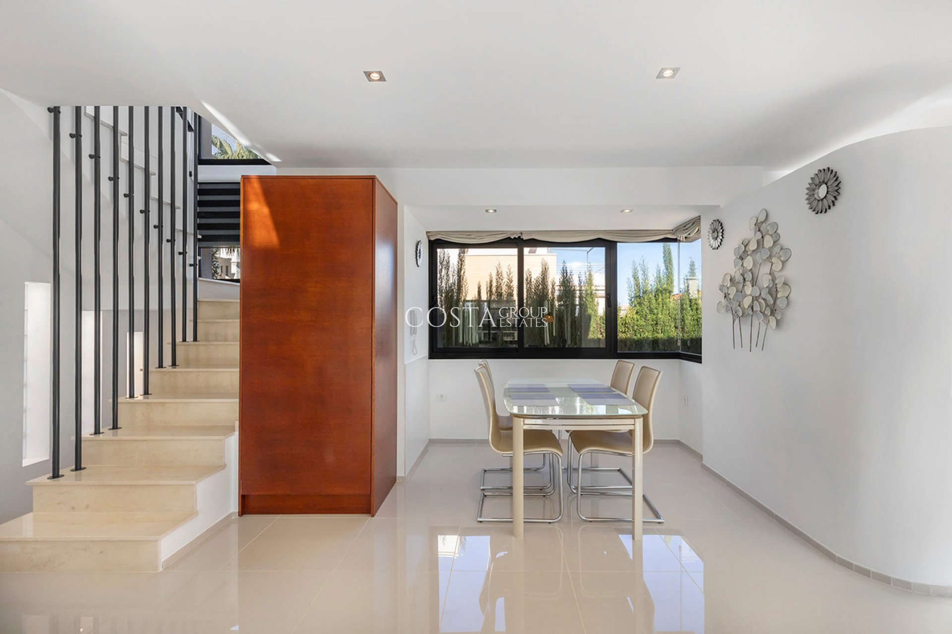 Odsprzedaż - Willa -
Orihuela Costa - La Zenia