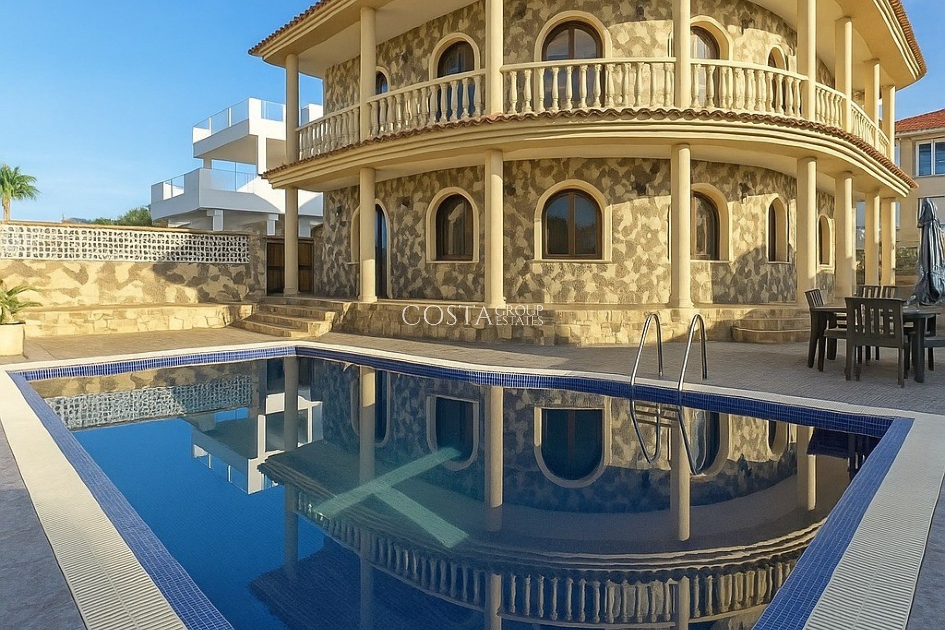 Odsprzedaż - Willa -
Orihuela Costa - La Zenia