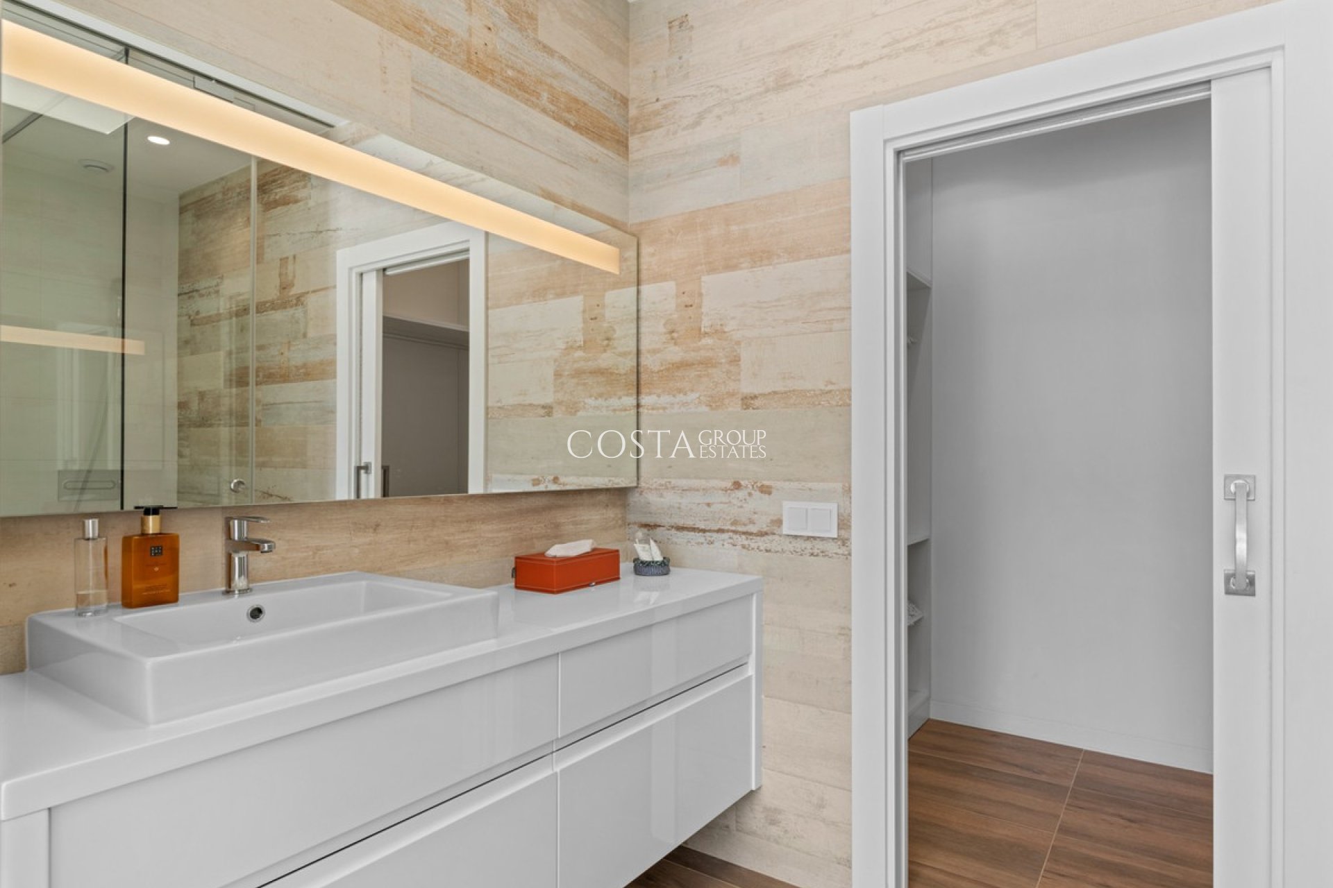 Odsprzedaż - Willa -
Orihuela Costa - Las Colinas Golf