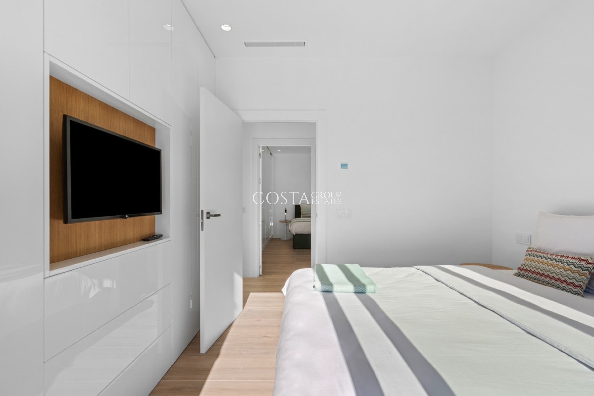 Odsprzedaż - Willa -
Orihuela Costa - Las Colinas Golf