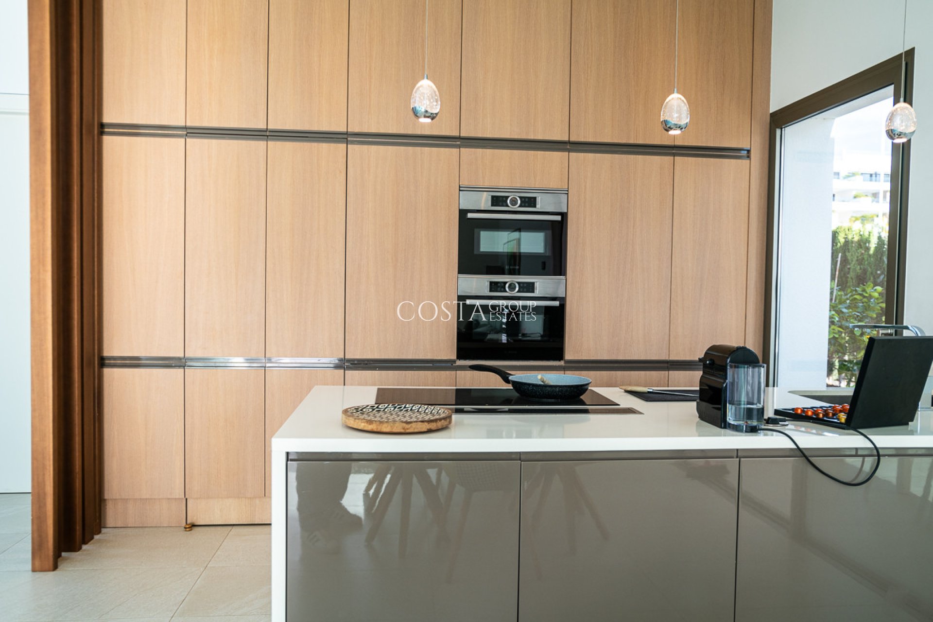 Odsprzedaż - Willa -
Orihuela Costa - Las Colinas Golf