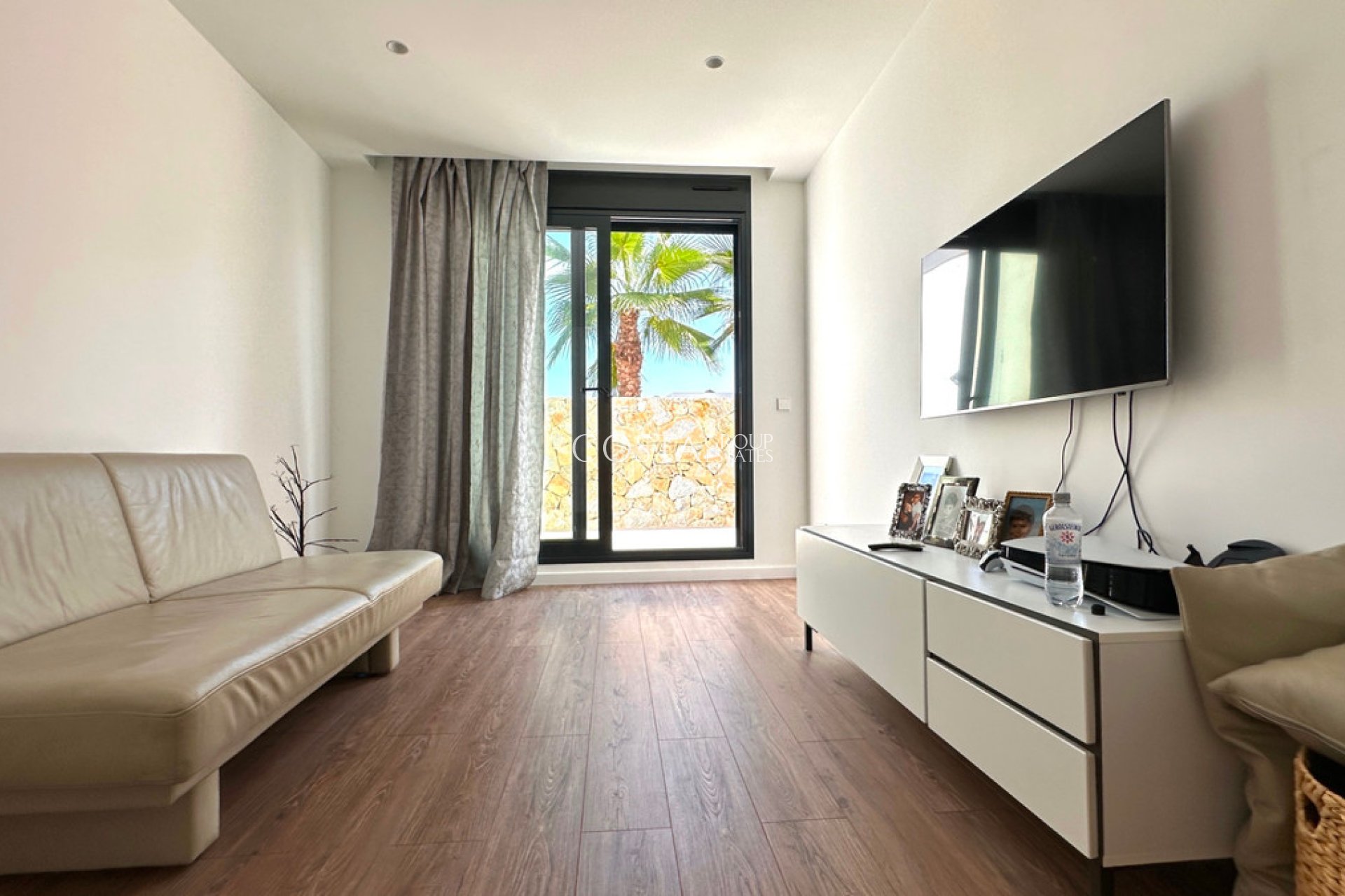 Odsprzedaż - Willa -
Orihuela Costa - Las Colinas Golf