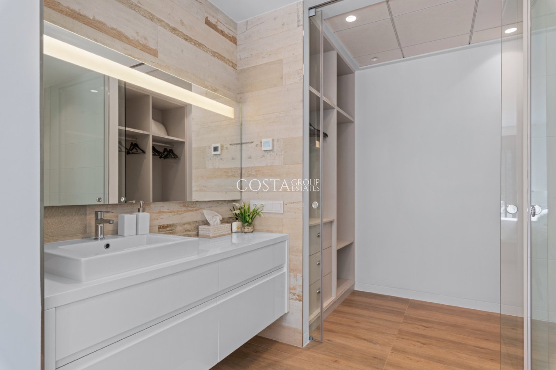 Odsprzedaż - Willa -
Orihuela Costa - Las Colinas Golf