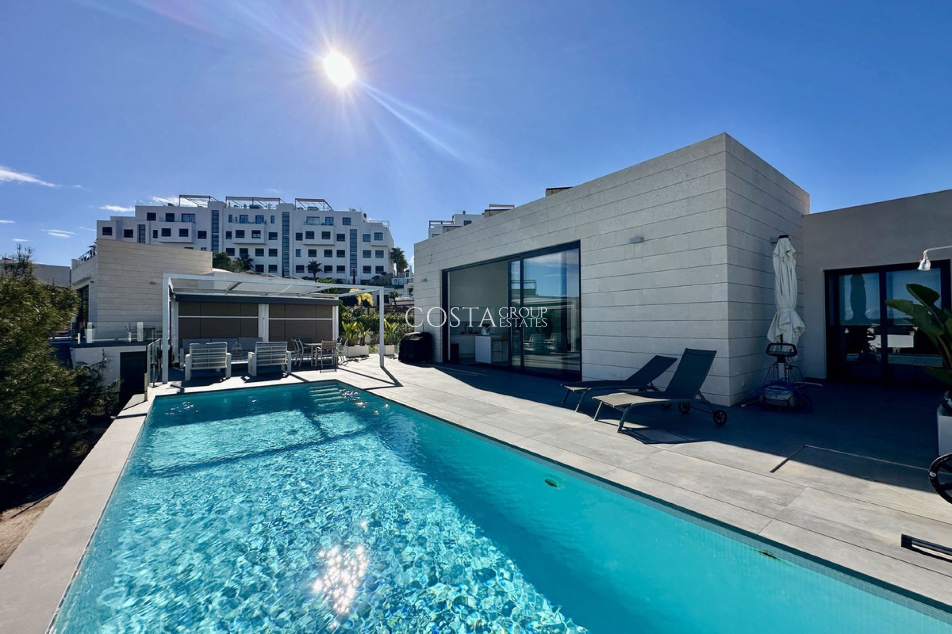 Odsprzedaż - Willa -
Orihuela Costa - Las Colinas Golf